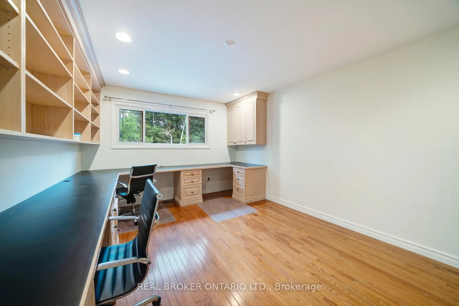 75 Oak Lea Circle