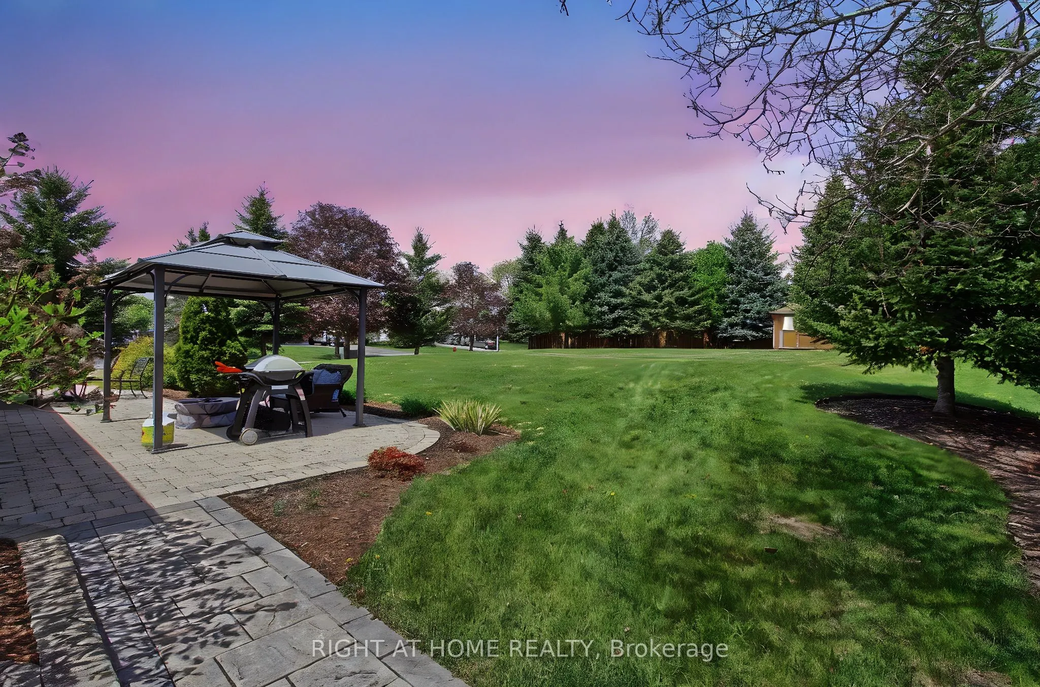 2706 Shering Crescent