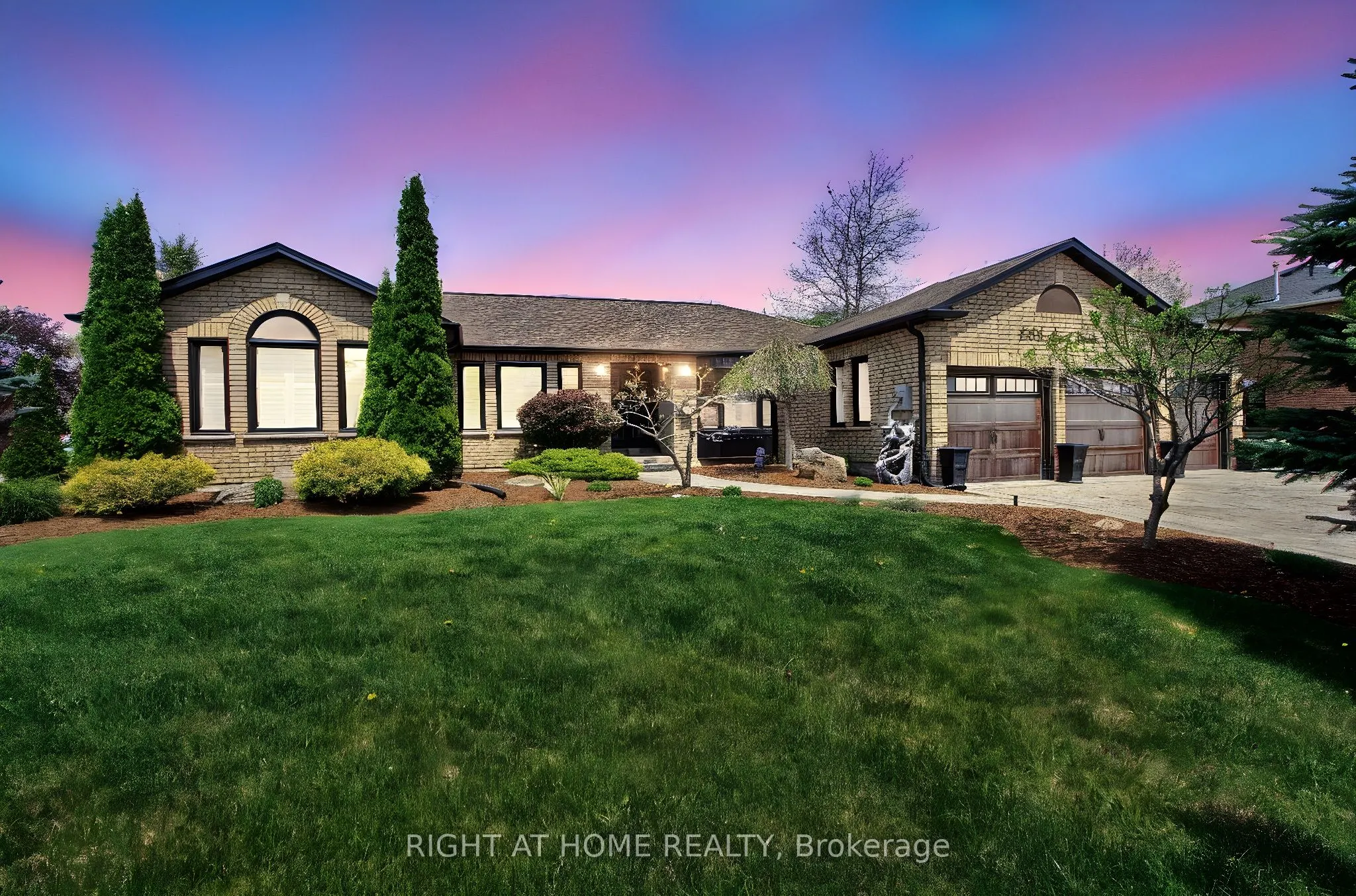 2706 Shering Crescent
