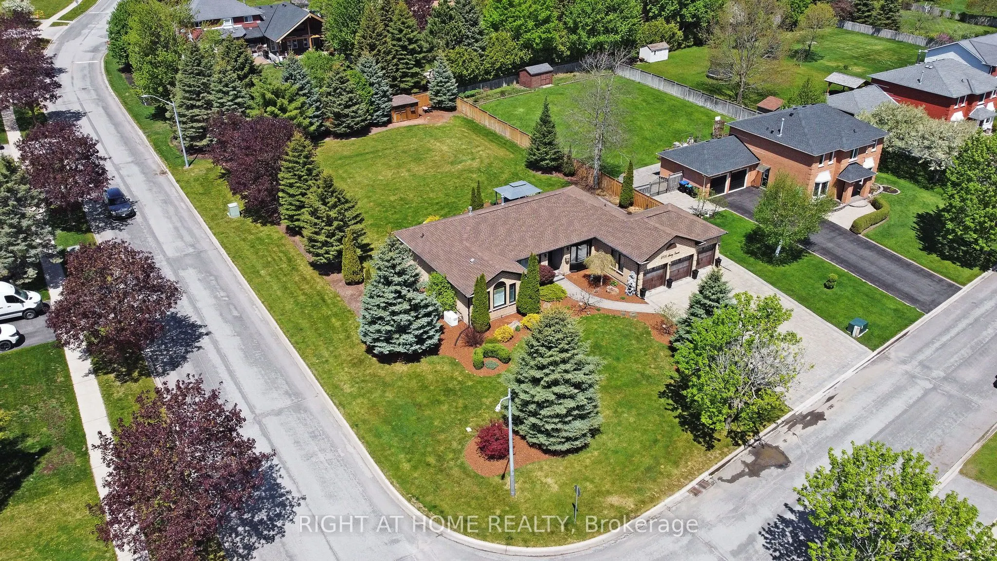 2706 Shering Crescent