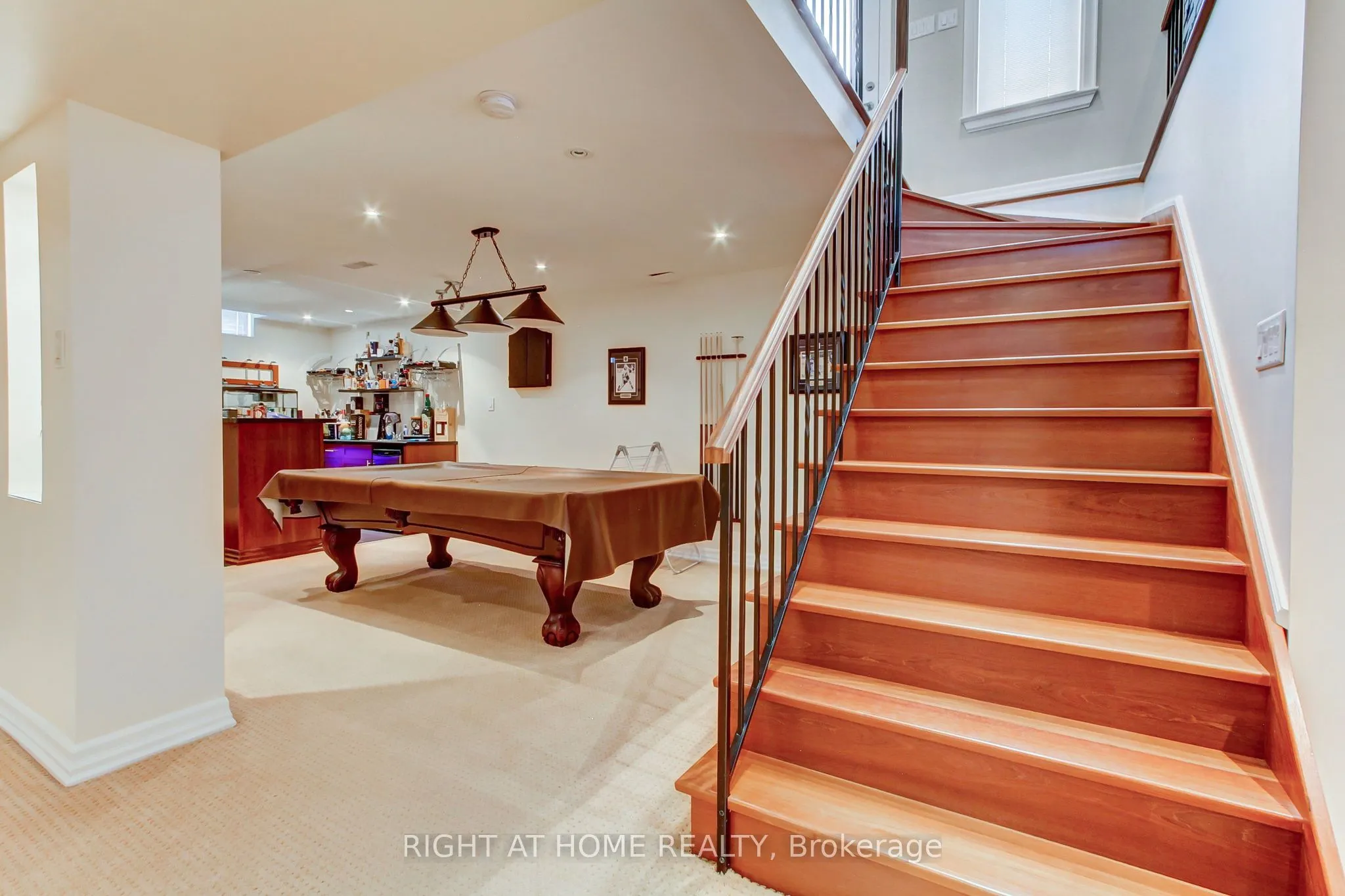 2706 Shering Crescent