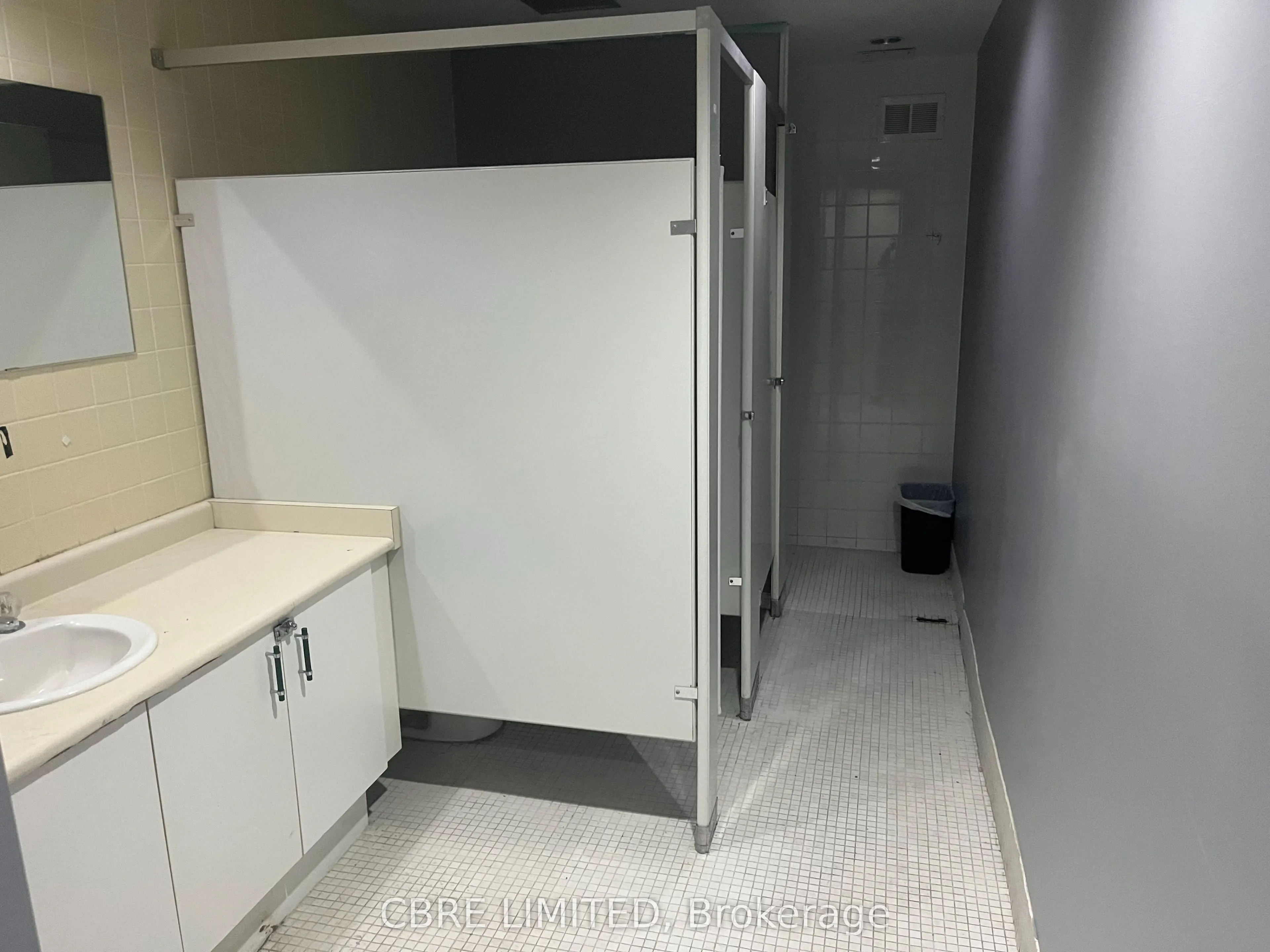 100 Steelcase Road E, #Unit 201