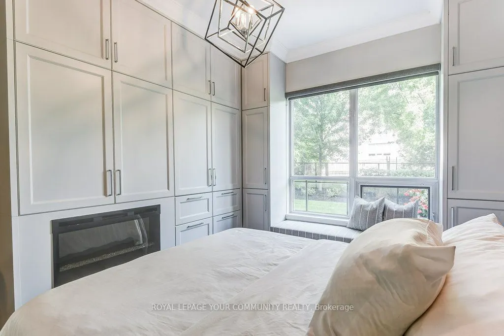 25 Baker Hill Boulevard, #105