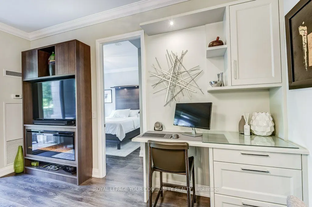 25 Baker Hill Boulevard, #105