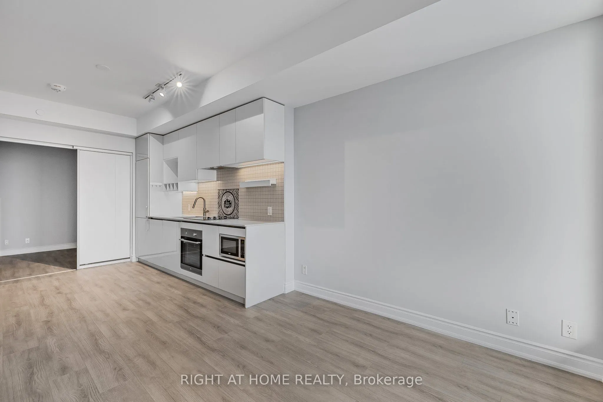 5 Buttermill Avenue, #3108
