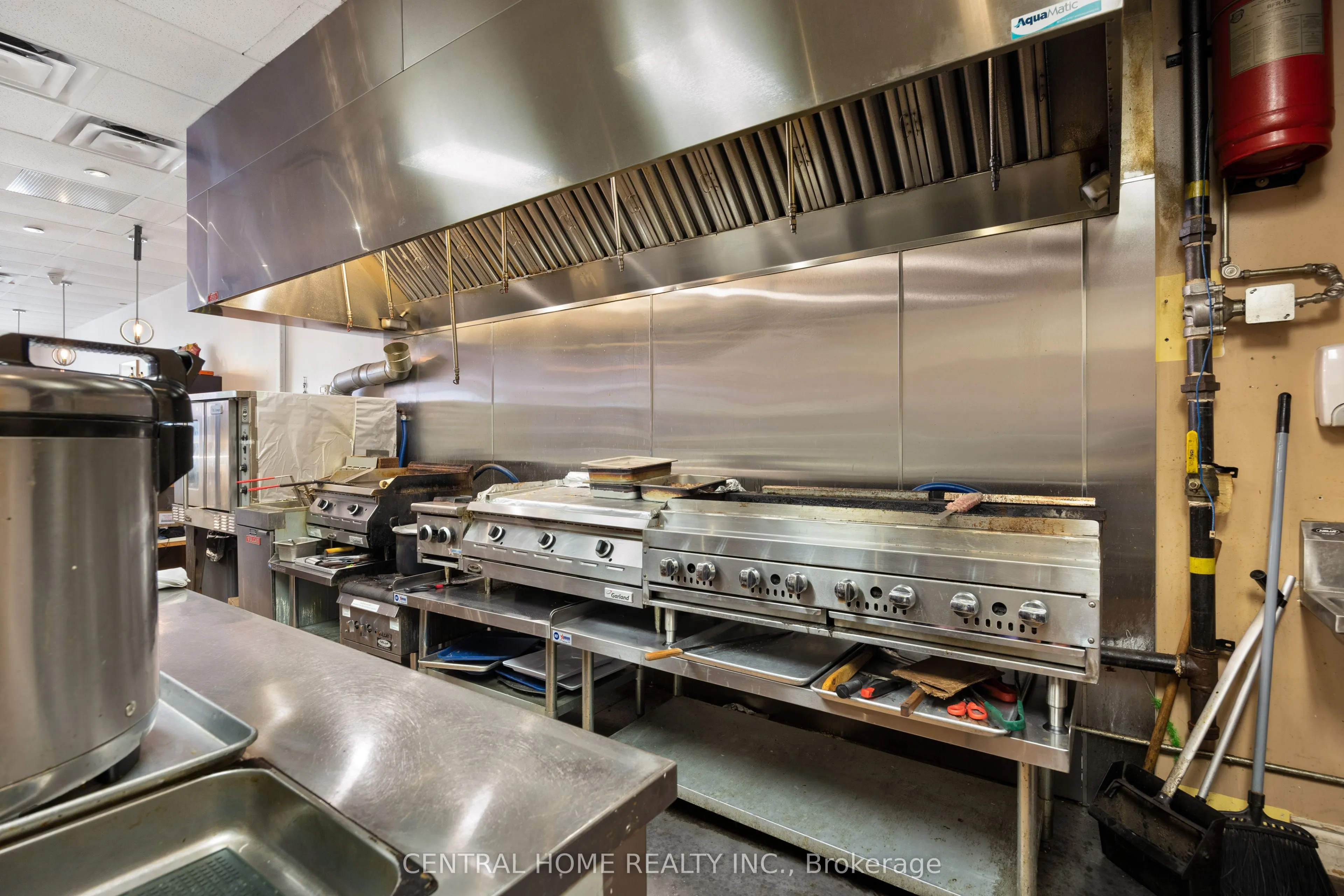 15236 Yonge Street, #01