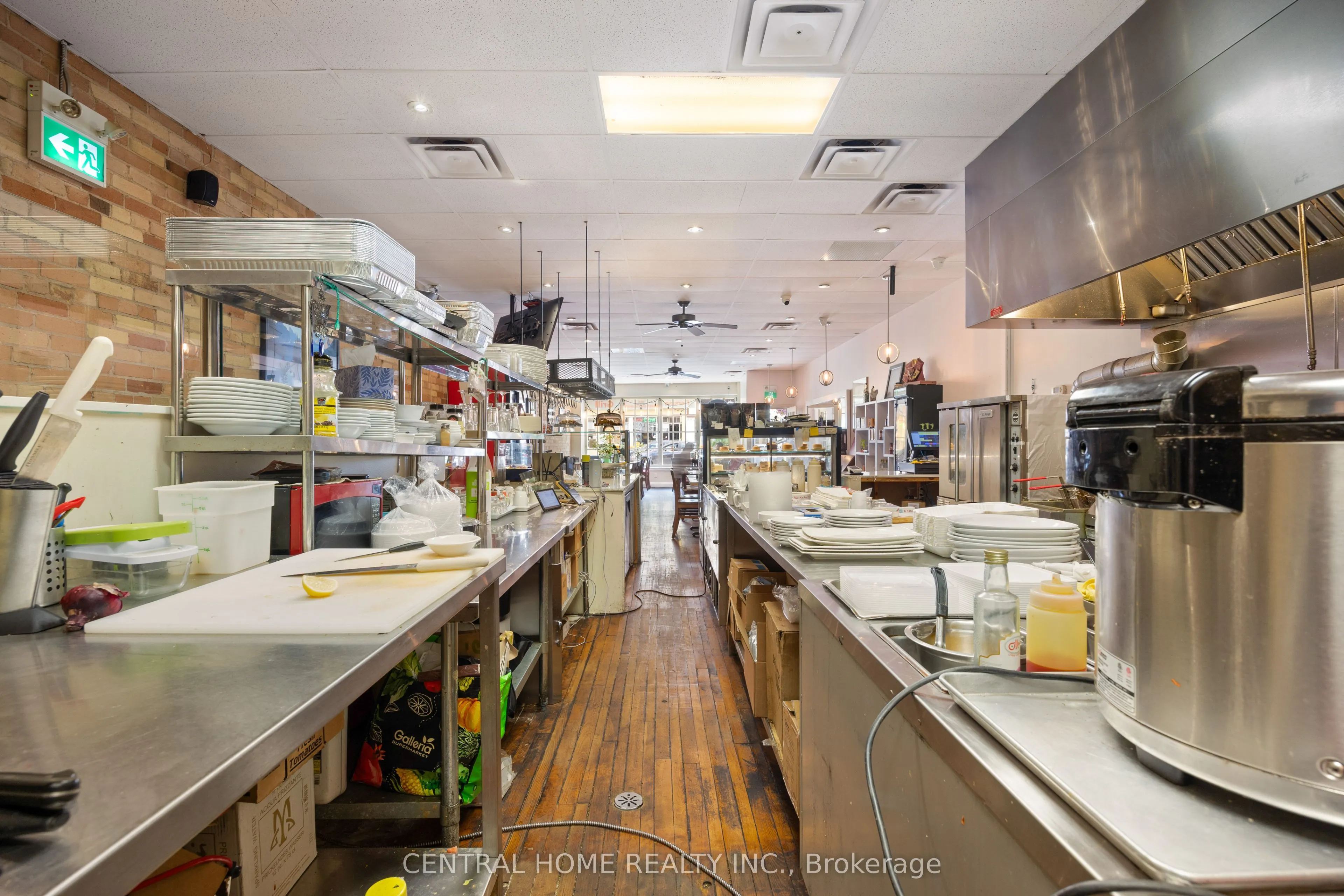 15236 Yonge Street, #01