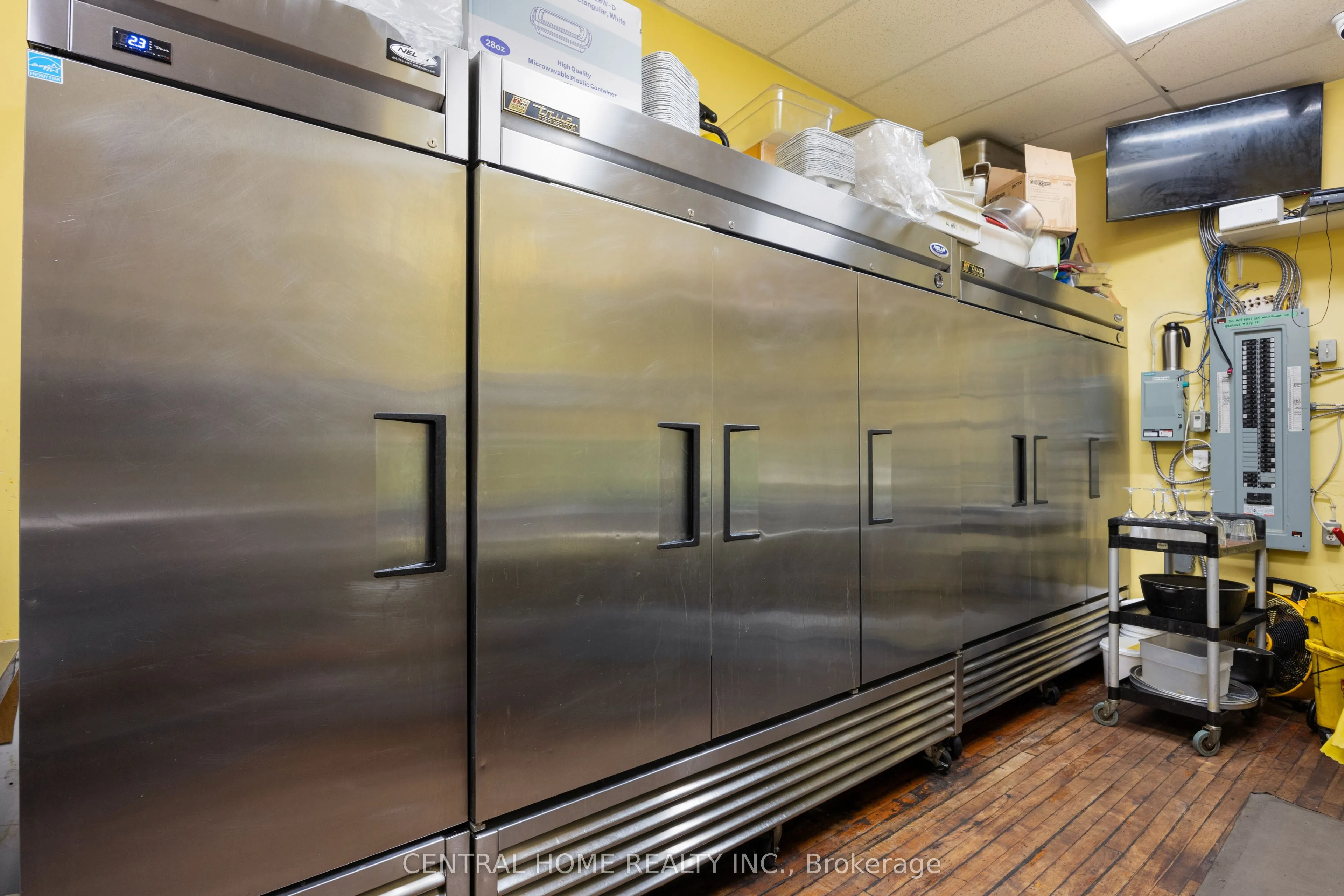 15236 Yonge Street, #01