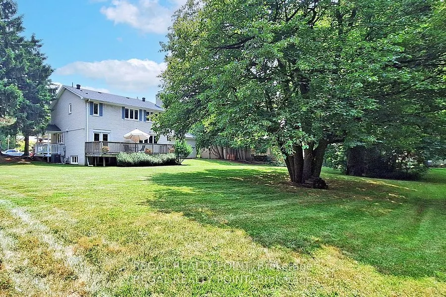12 Fairway Heights Crescent