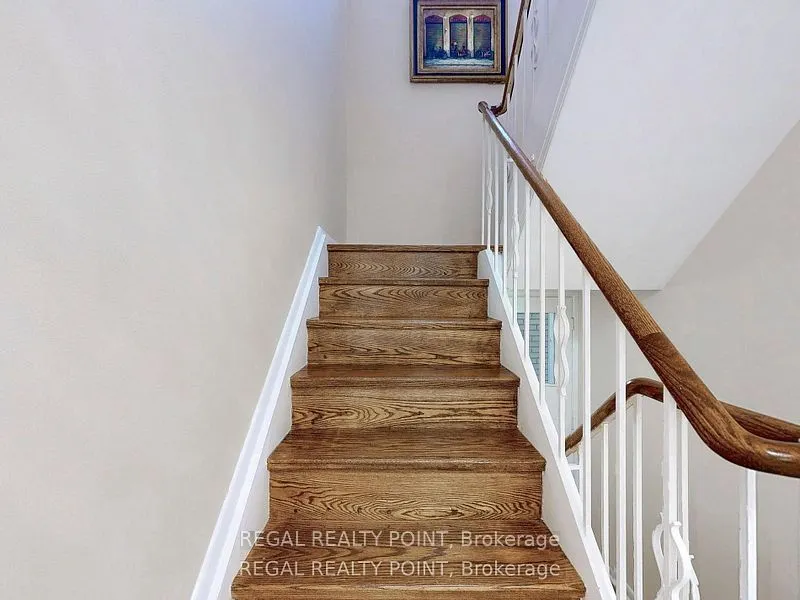 12 Fairway Heights Crescent