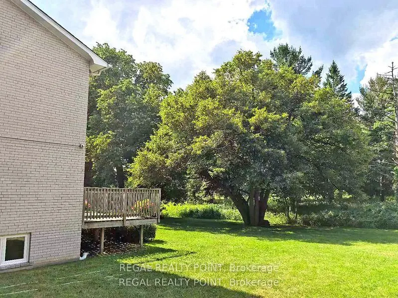 12 Fairway Heights Crescent