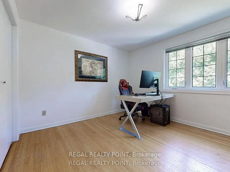12 Fairway Heights Crescent