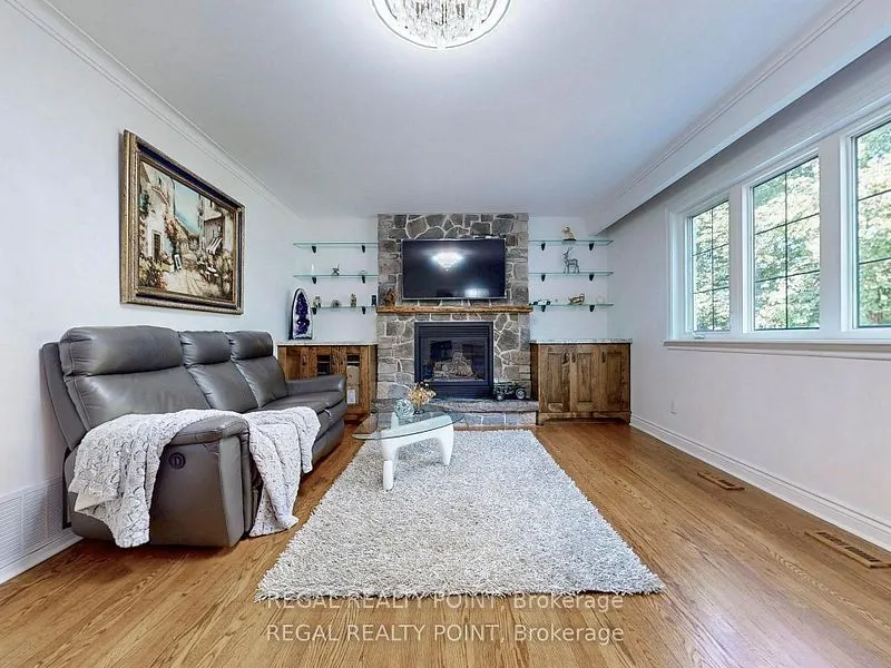 12 Fairway Heights Crescent