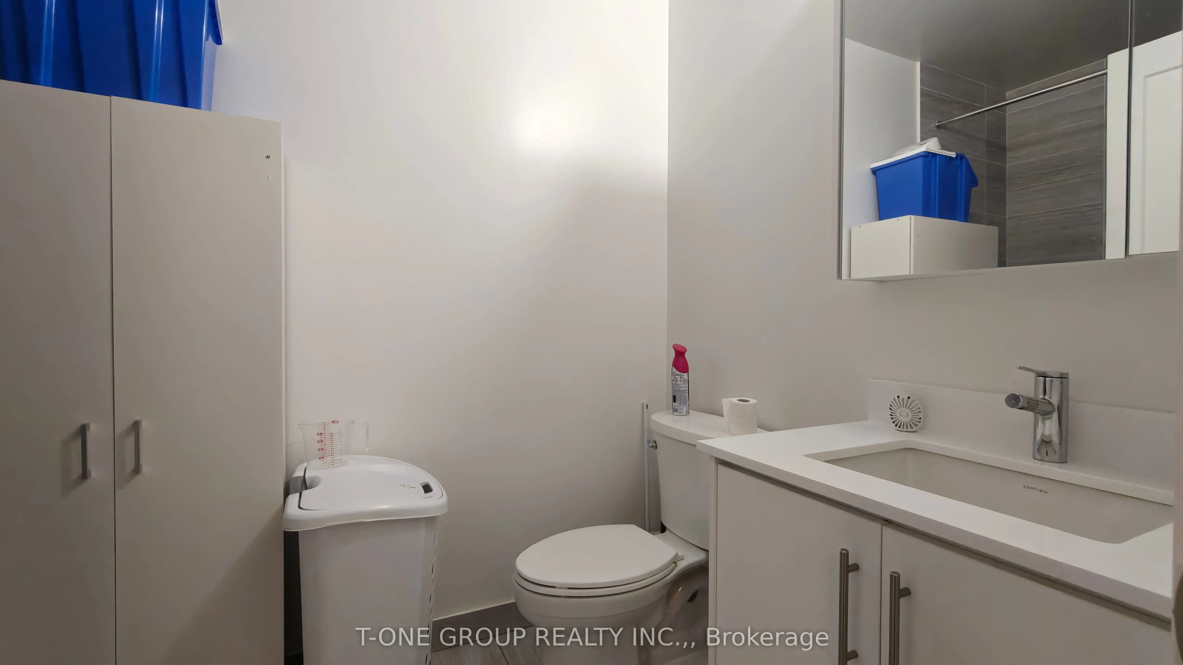 105 Oneida Crescent, #1411