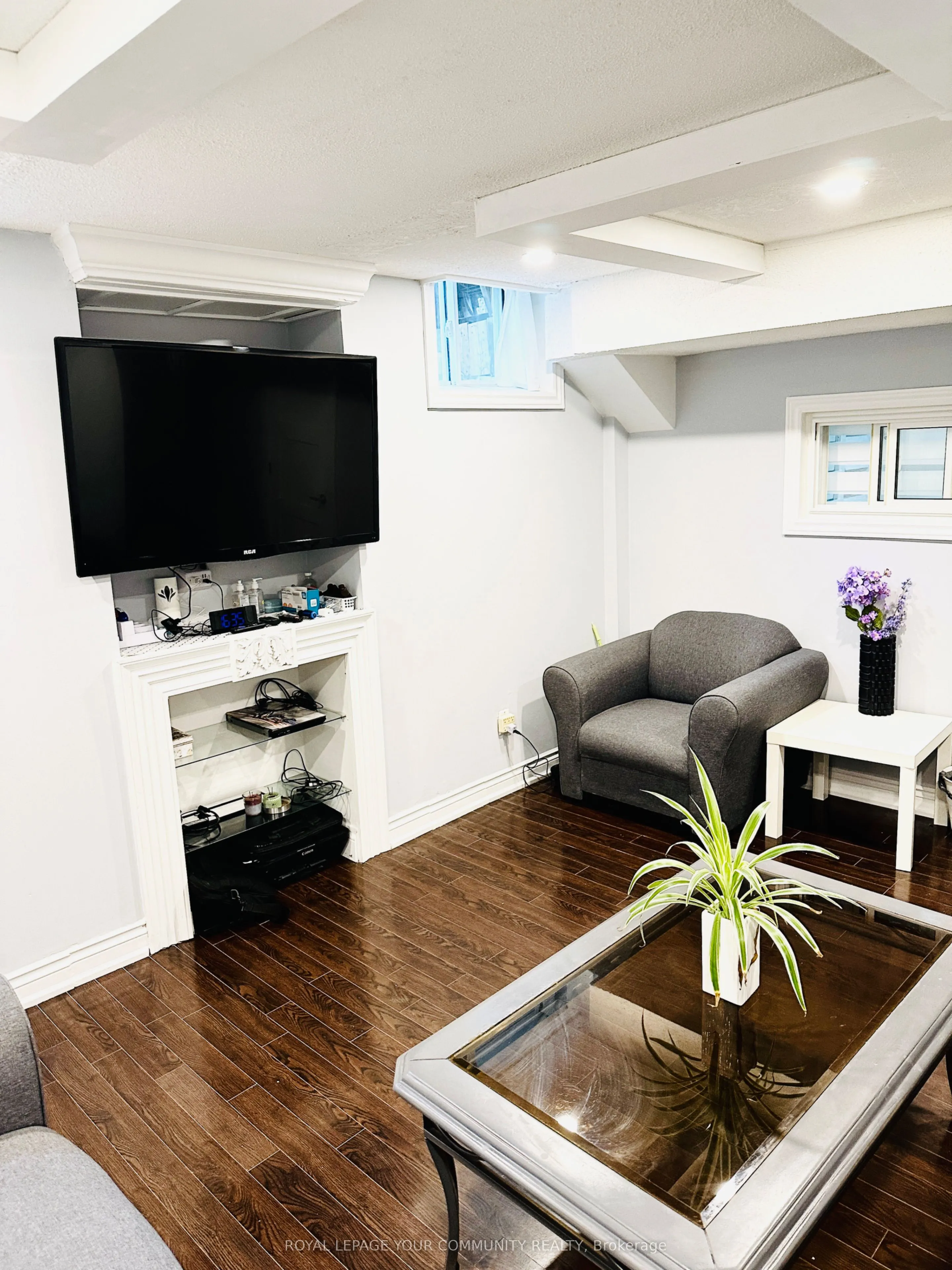 132 Dolce Crescent, #Basement