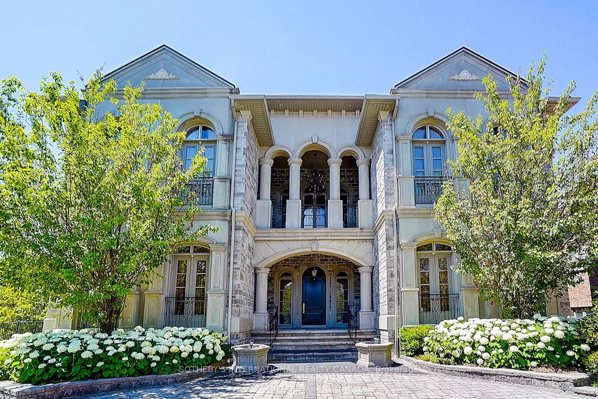 71 Grandvista Crescent