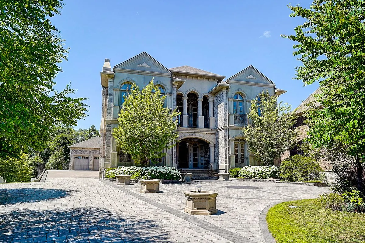 71 Grandvista Crescent