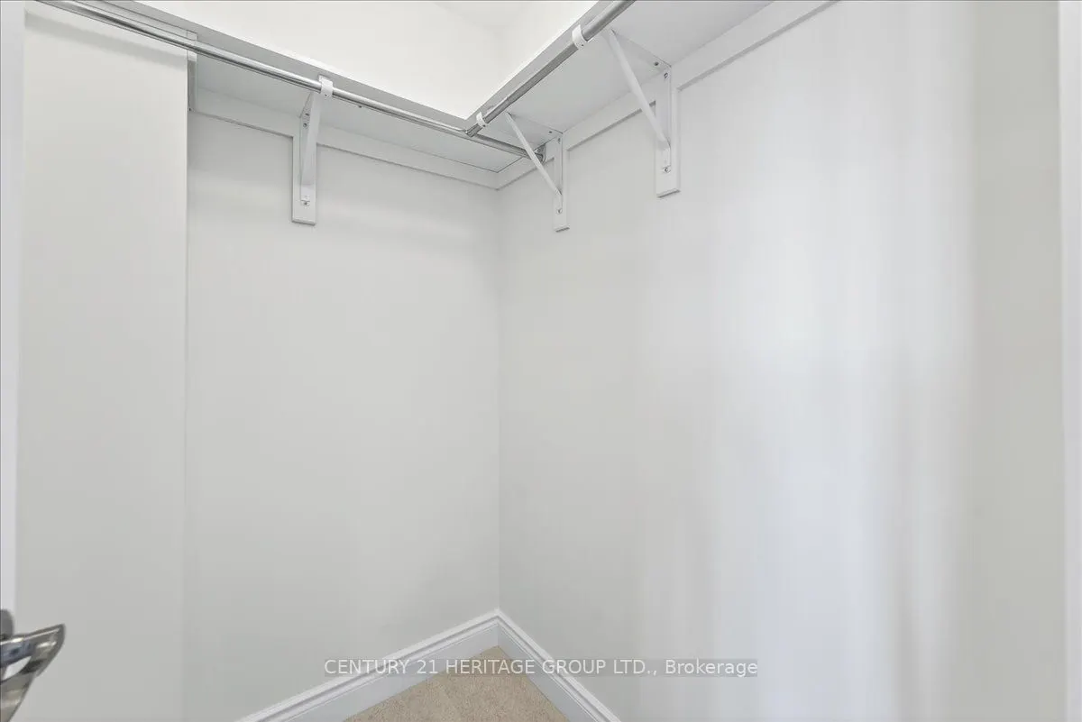 6 Elgin Court