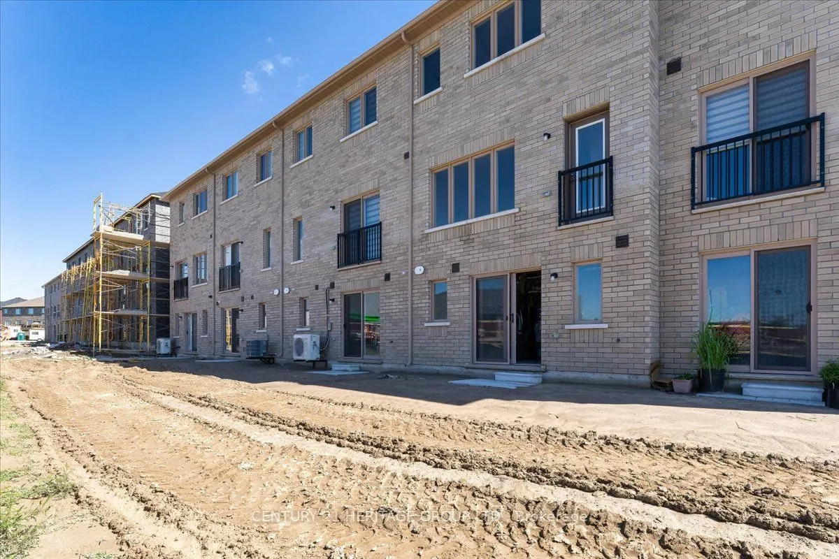 6 Elgin Court