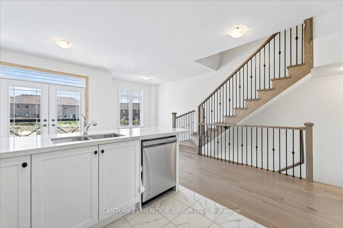 6 Elgin Court