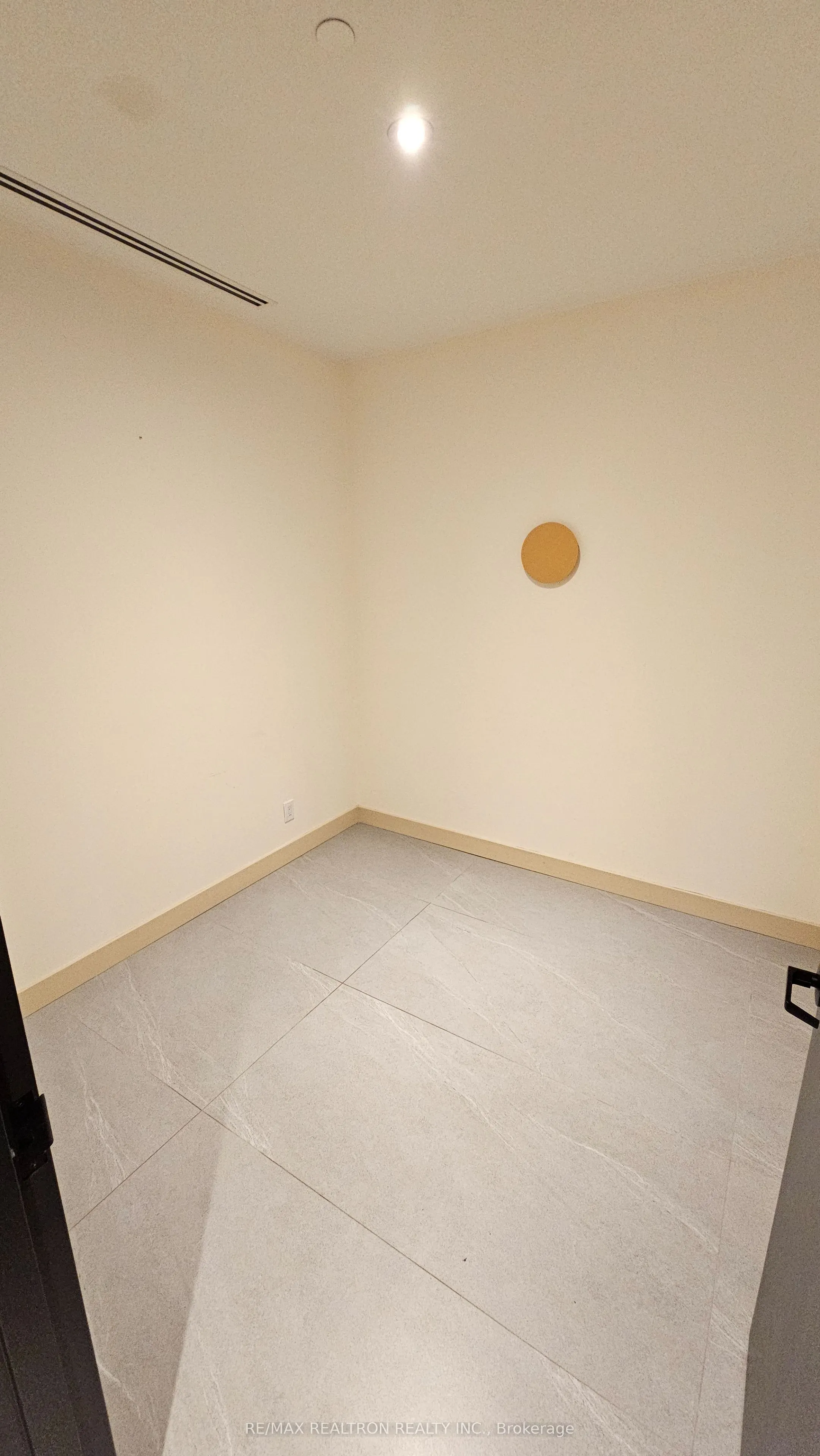 8365 Woodbine Avenue, #101C