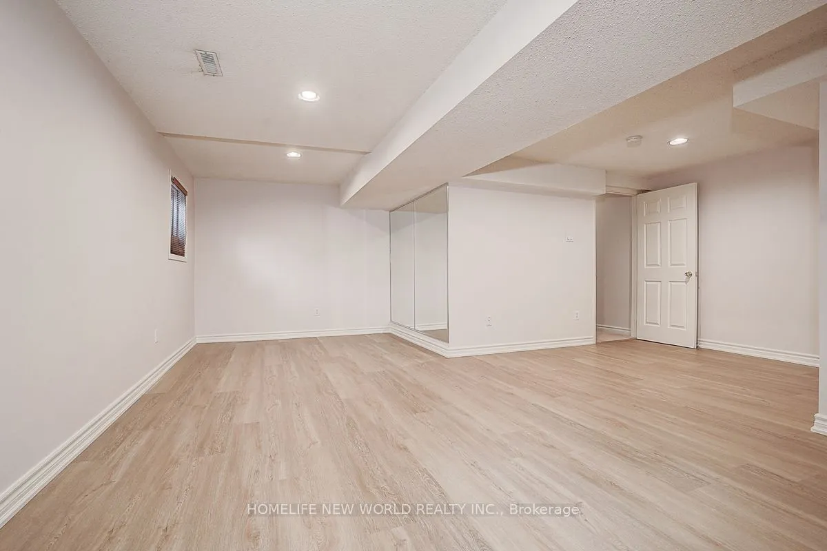 35 Hedgewood Drive