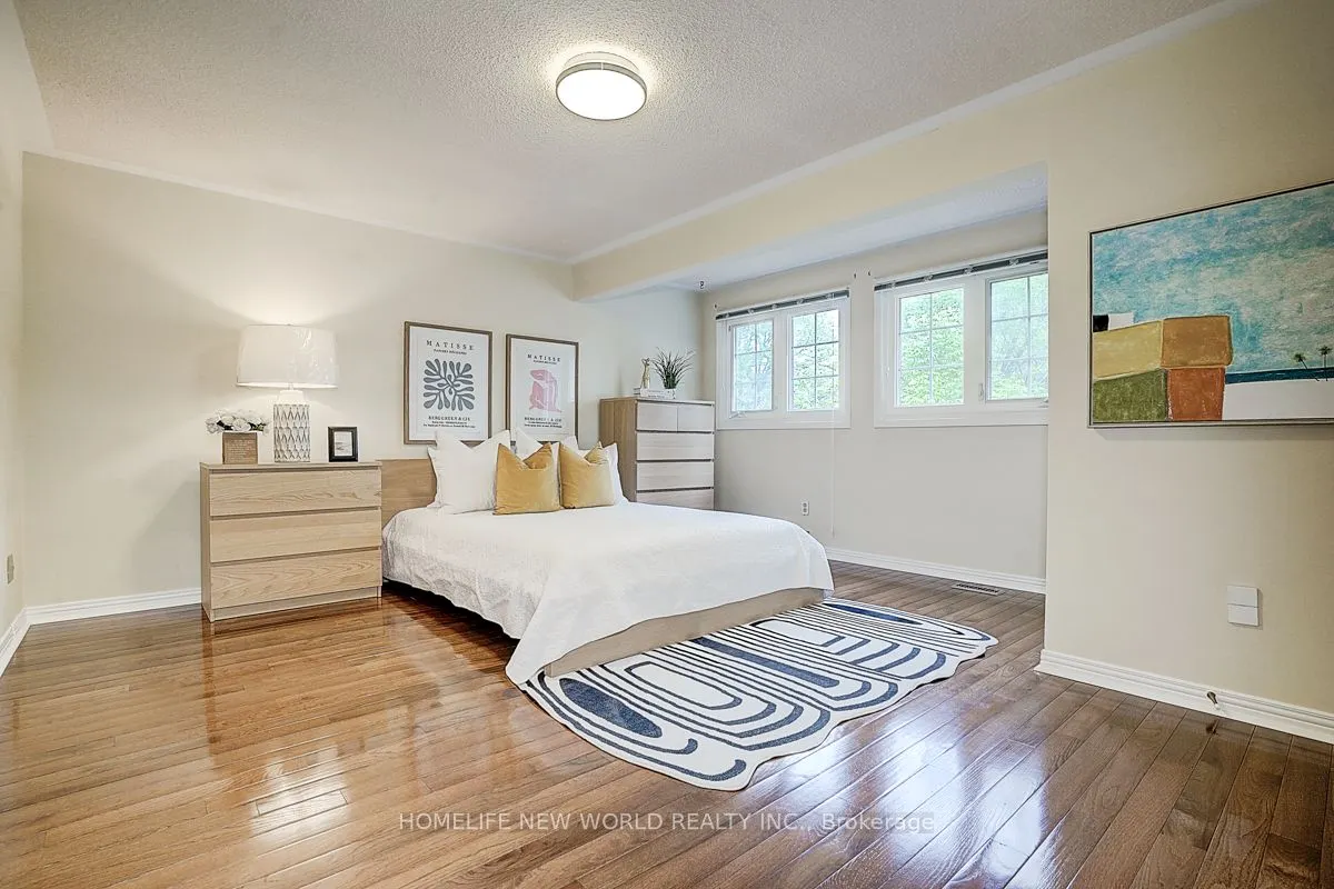 35 Hedgewood Drive
