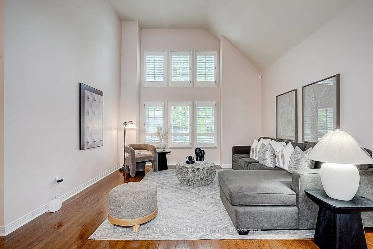 35 Hedgewood Drive