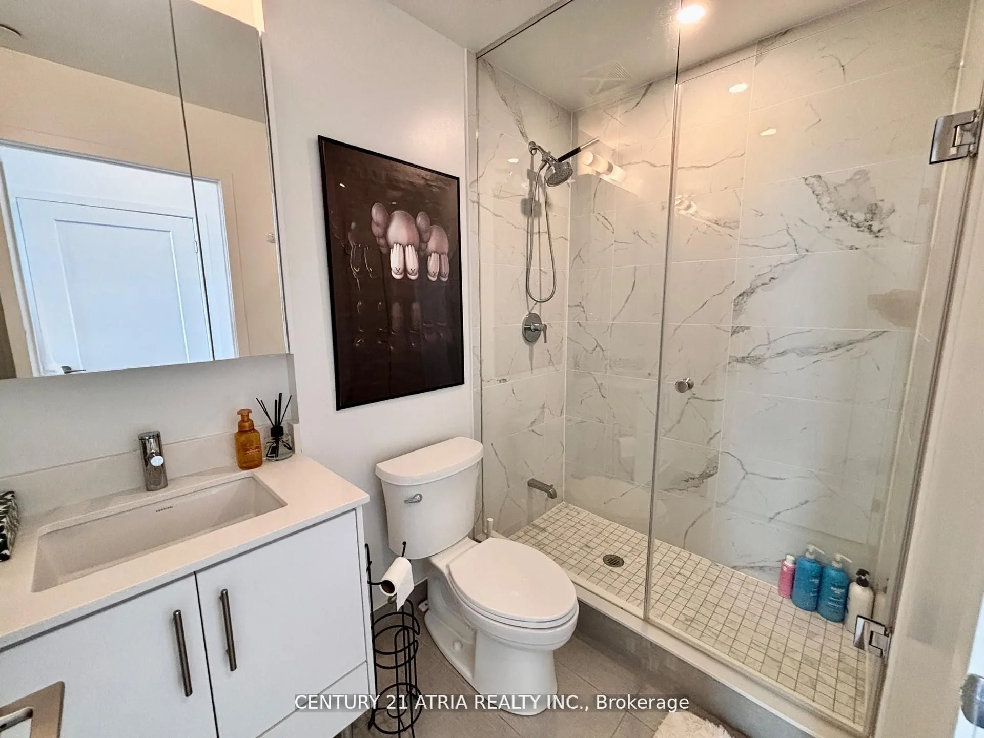105 Oneida Crescent, #2101
