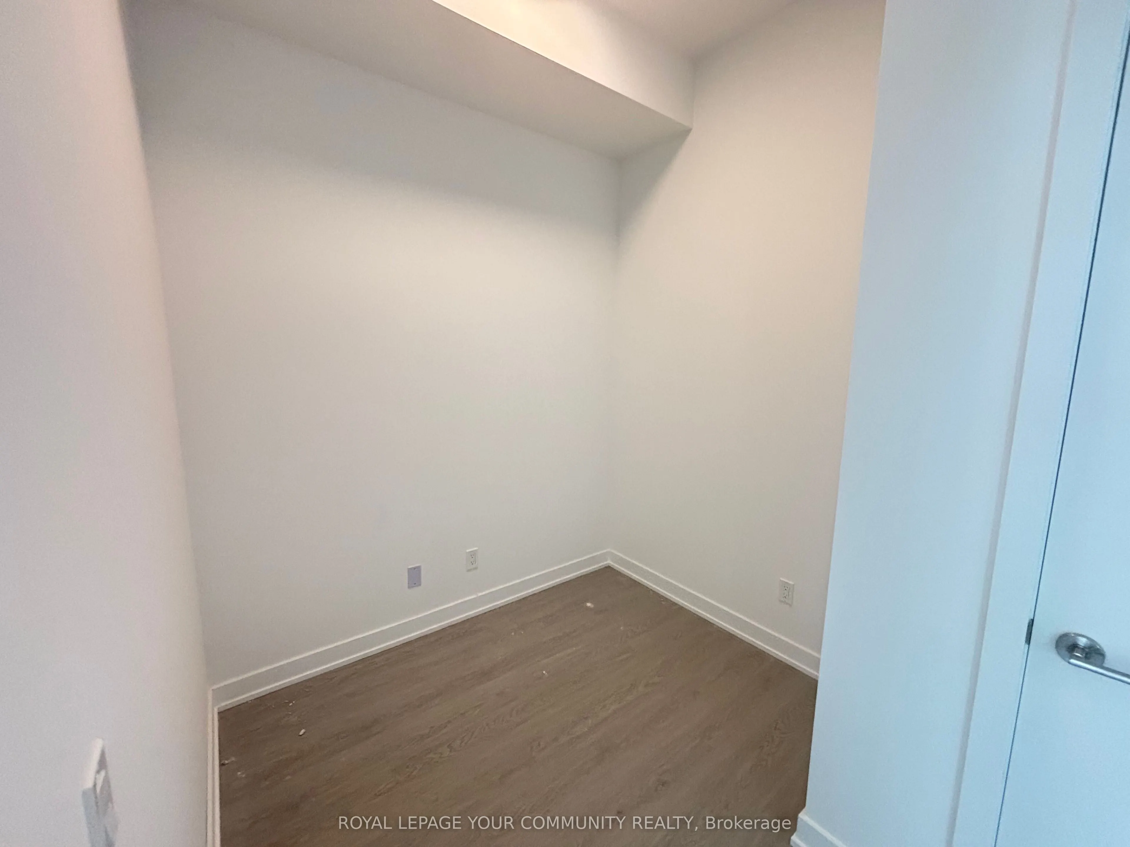 8188 Yonge Street, #502