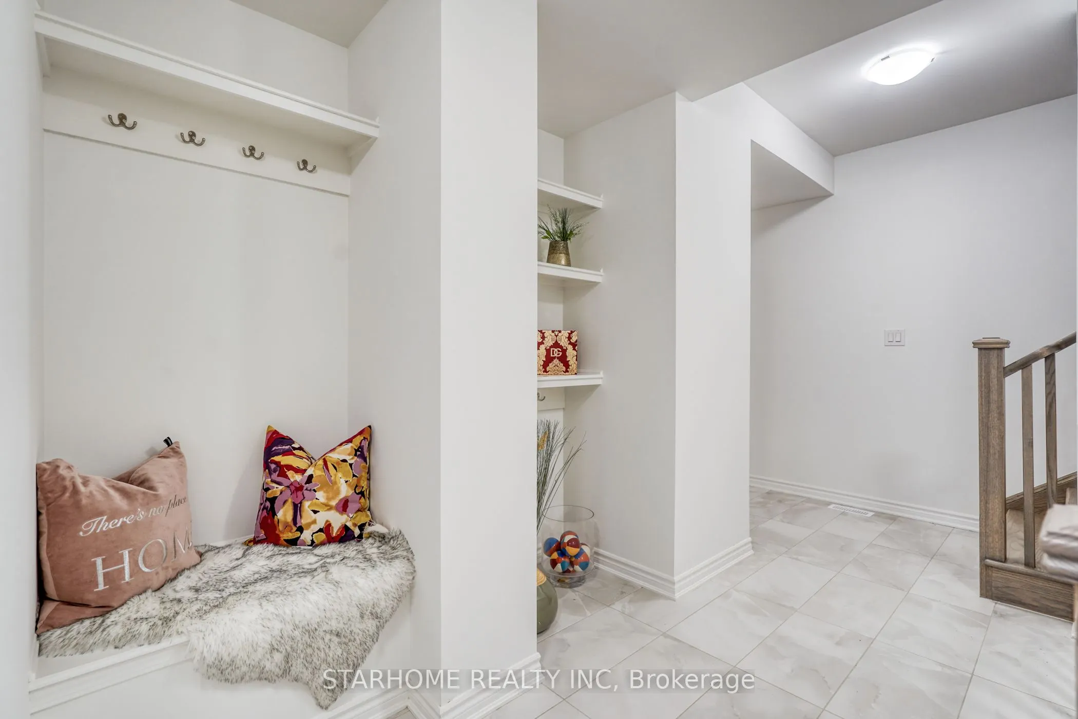 11 Avani Avenue