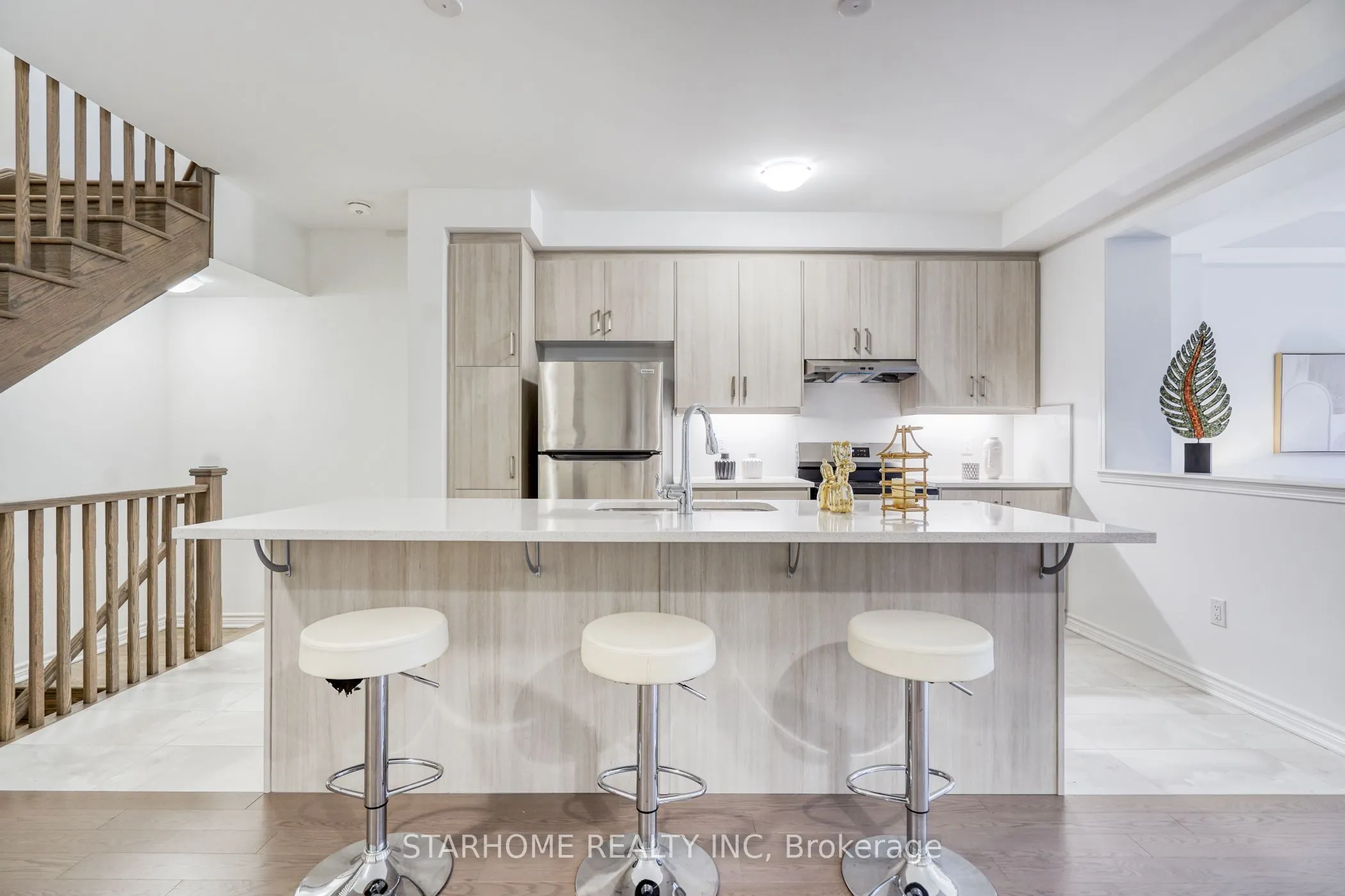 11 Avani Avenue