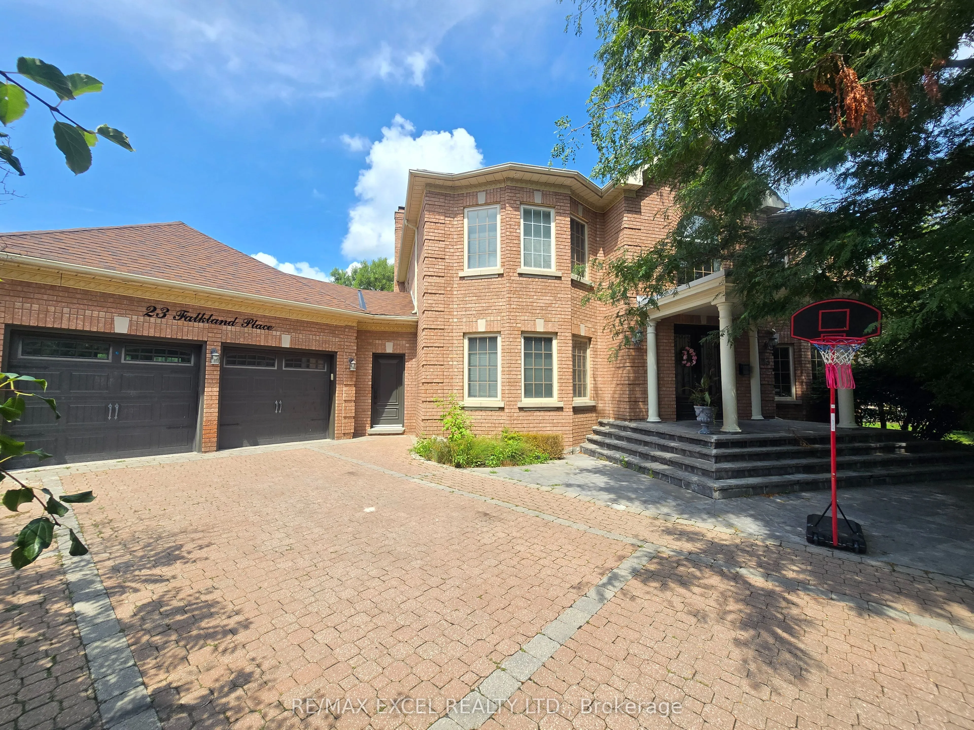 23 Falkland Place, #Lower Level 2
