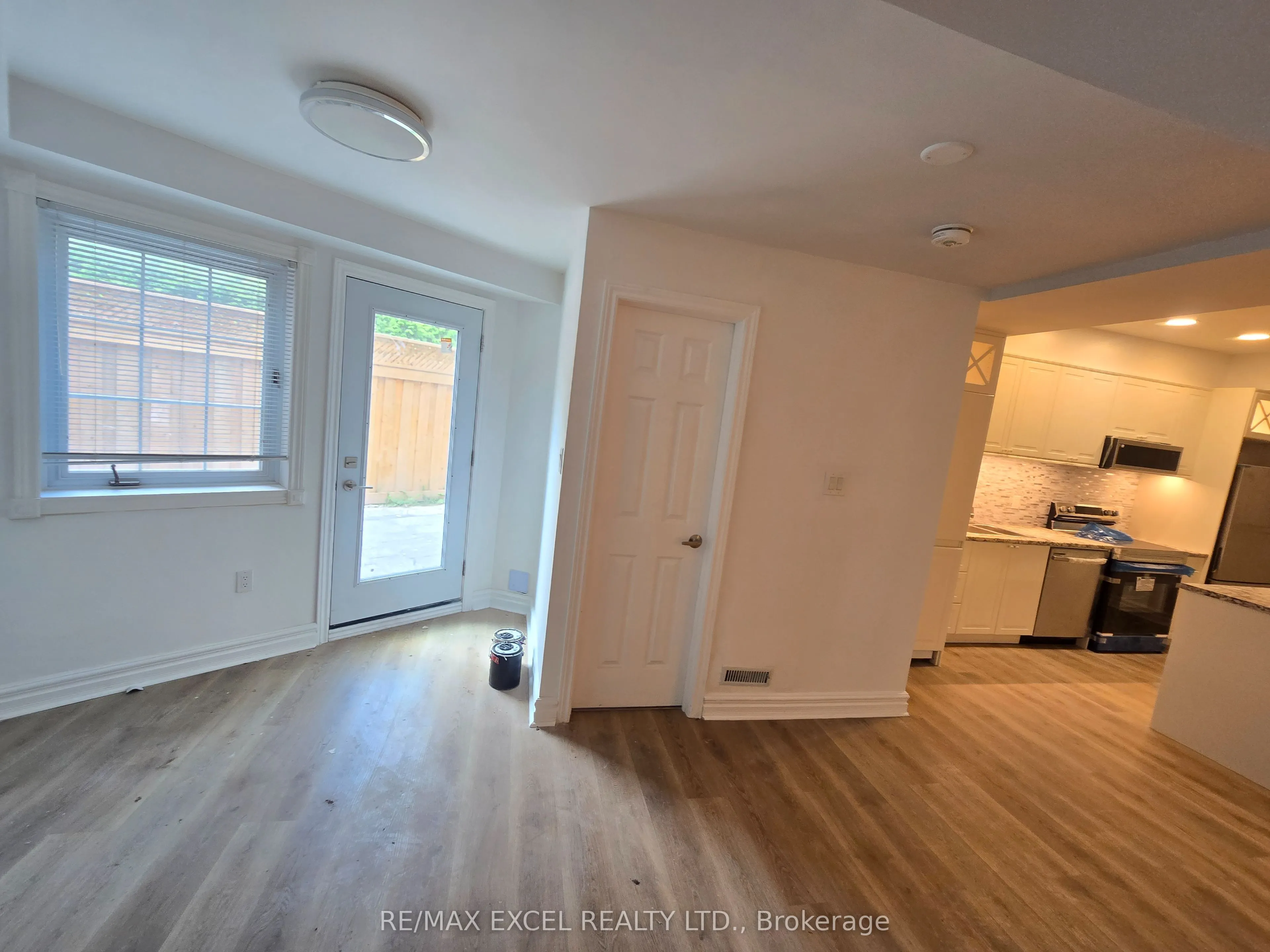 23 Falkland Place, #Lower Level 2
