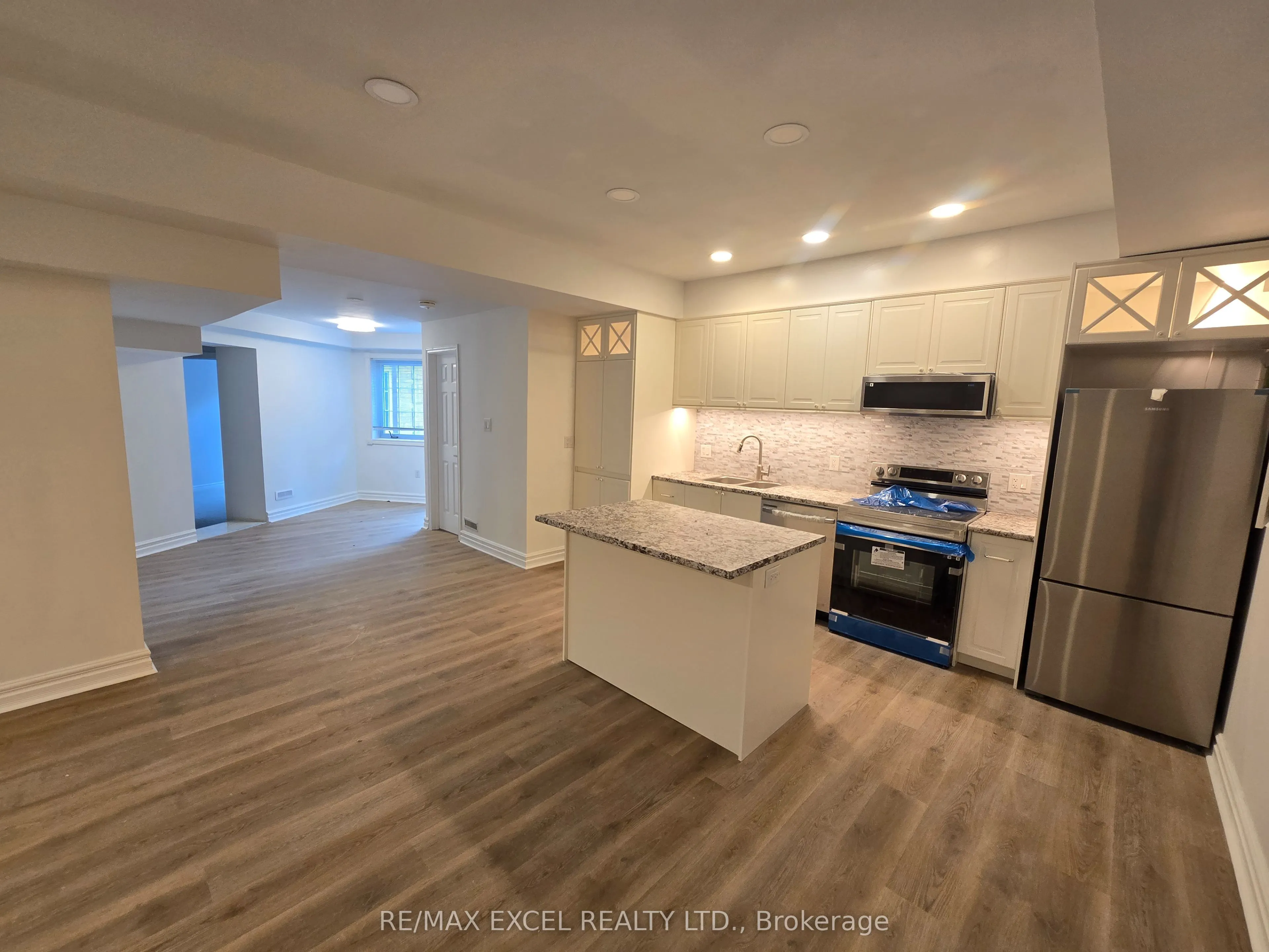 23 Falkland Place, #Lower Level 2