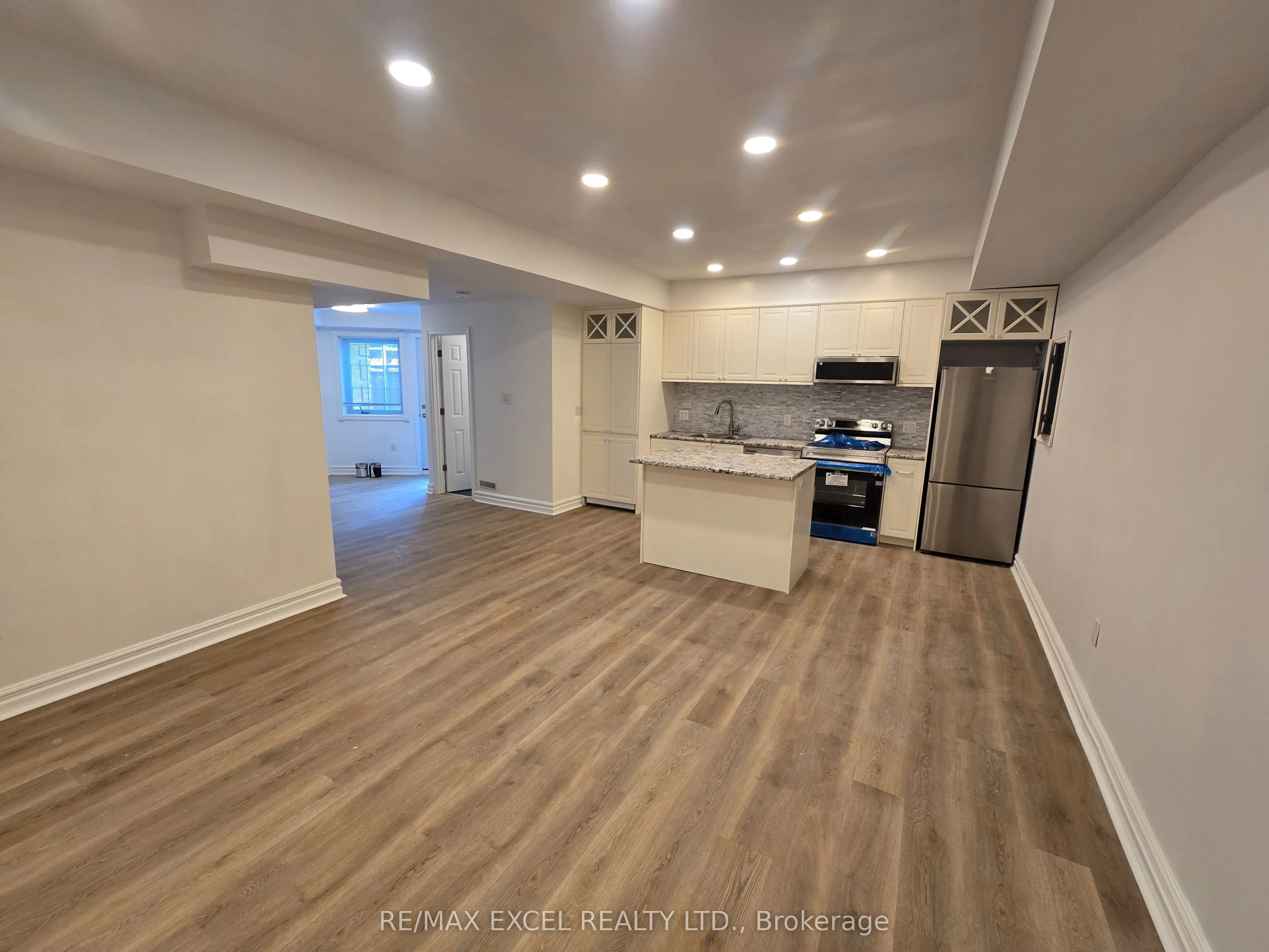 23 Falkland Place, #Lower Level 2