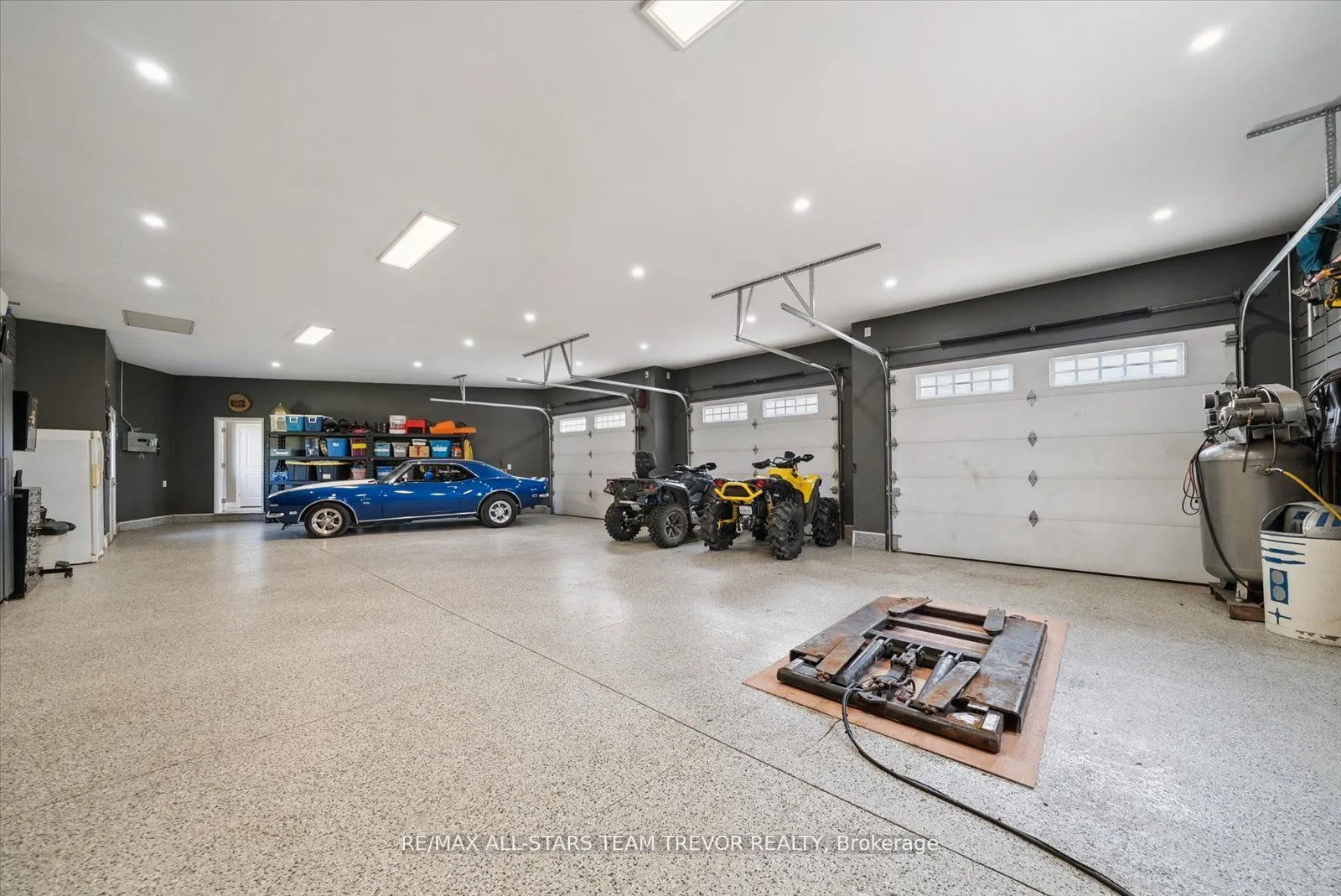 187 Riverbank Drive