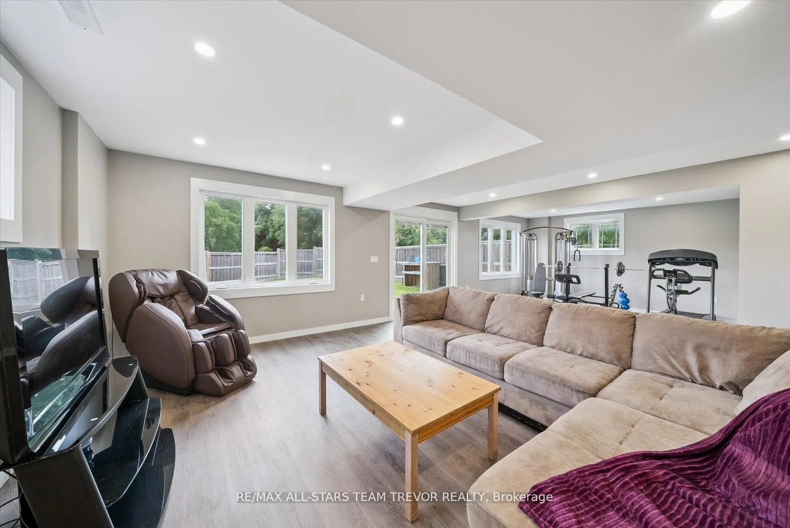 187 Riverbank Drive