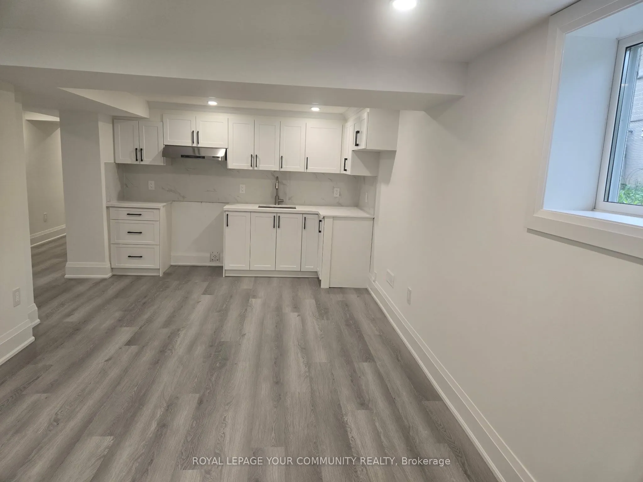 19 Beaverton Road S