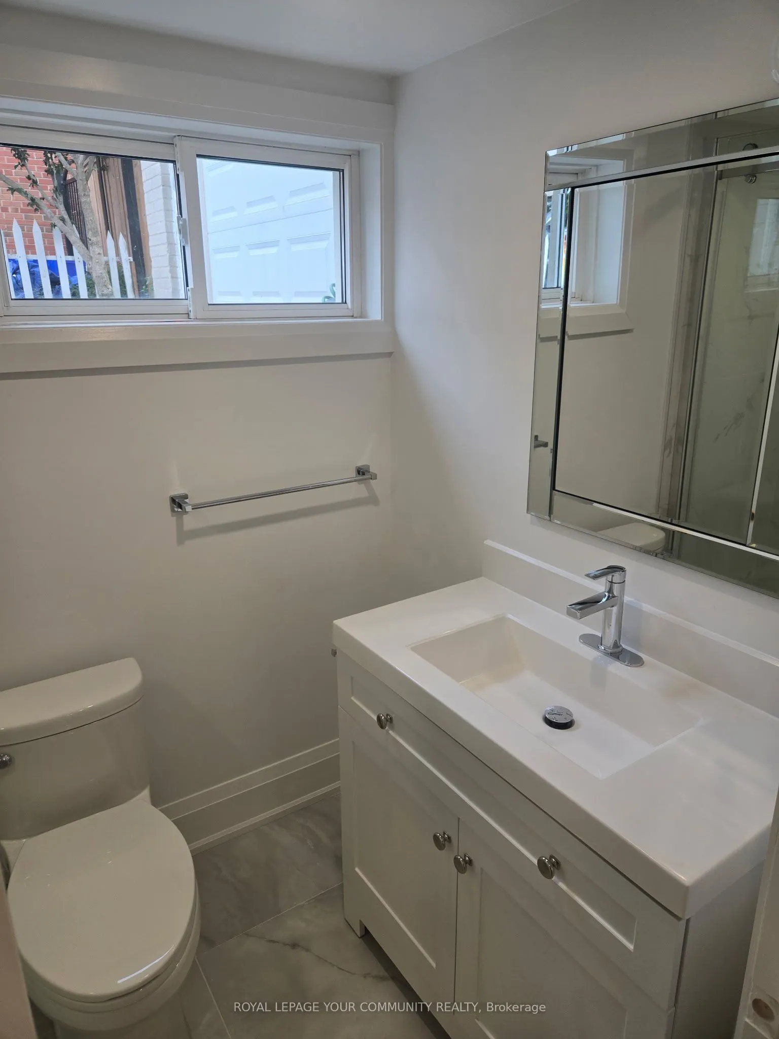 19 Beaverton Road S