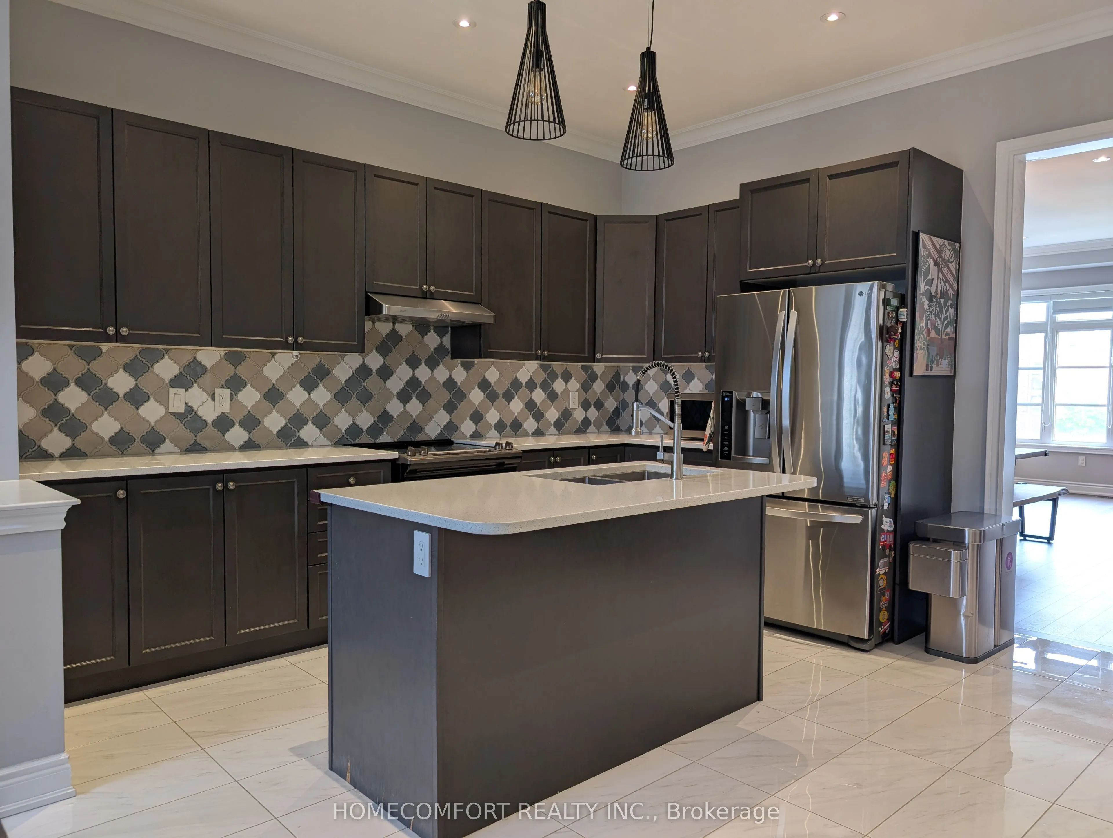 230 Paradelle Drive
