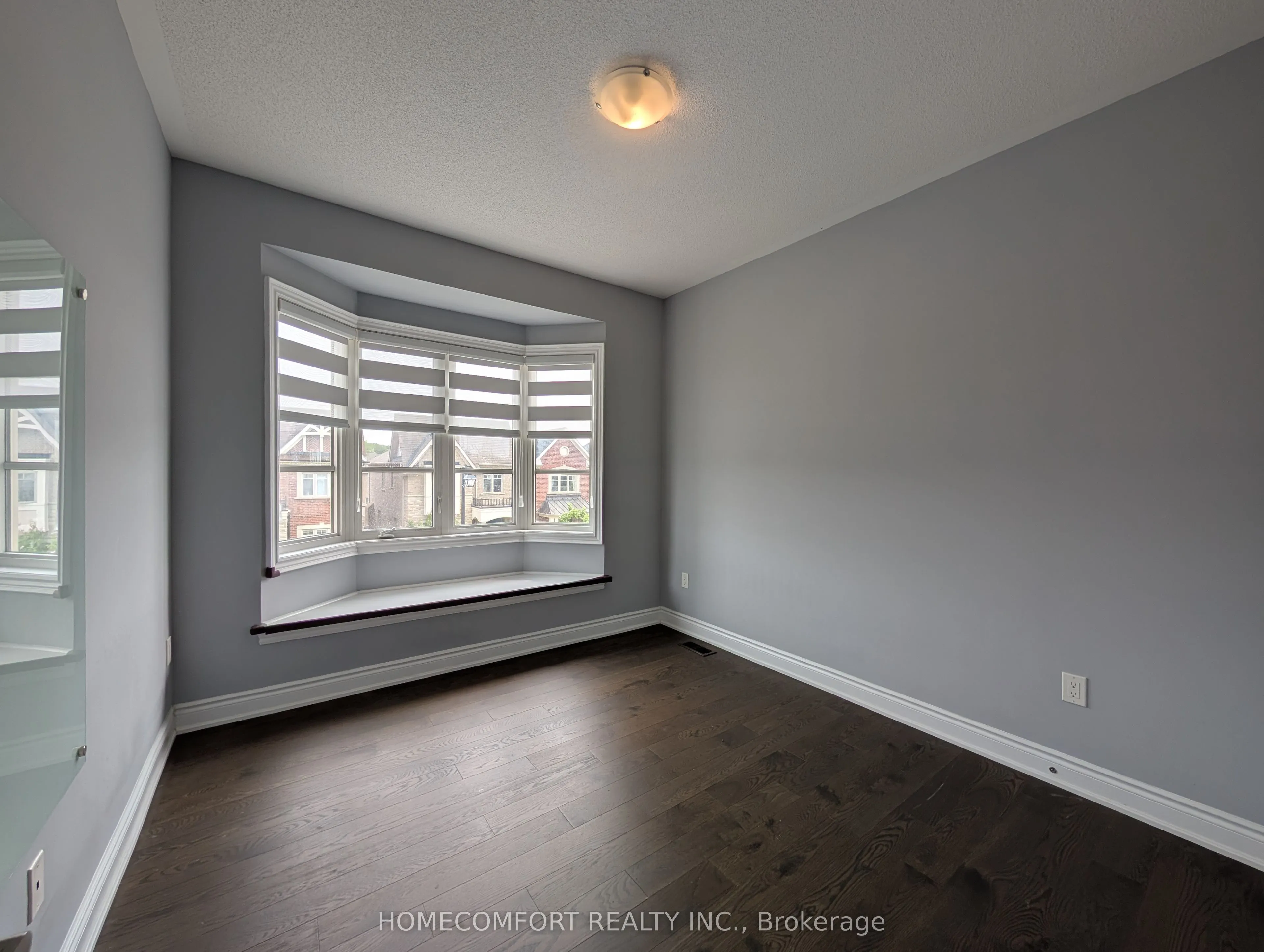 230 Paradelle Drive