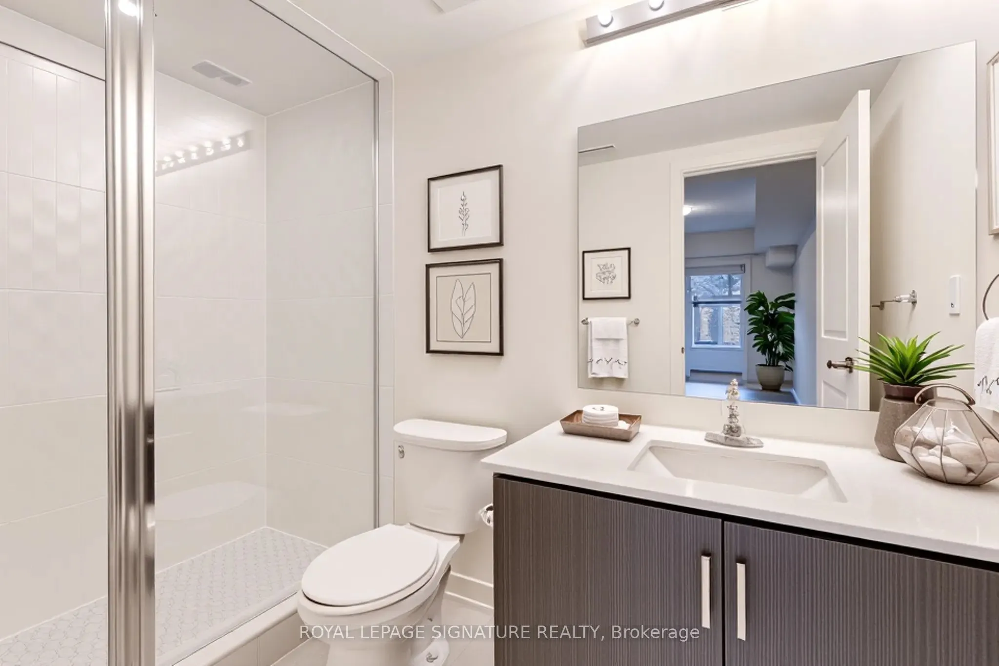 58 Elizabeth Street S, #2106