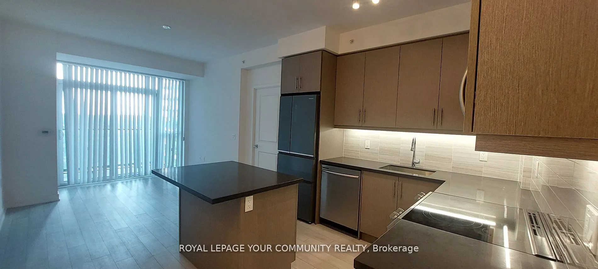 75 Oneida Crescent, #1212
