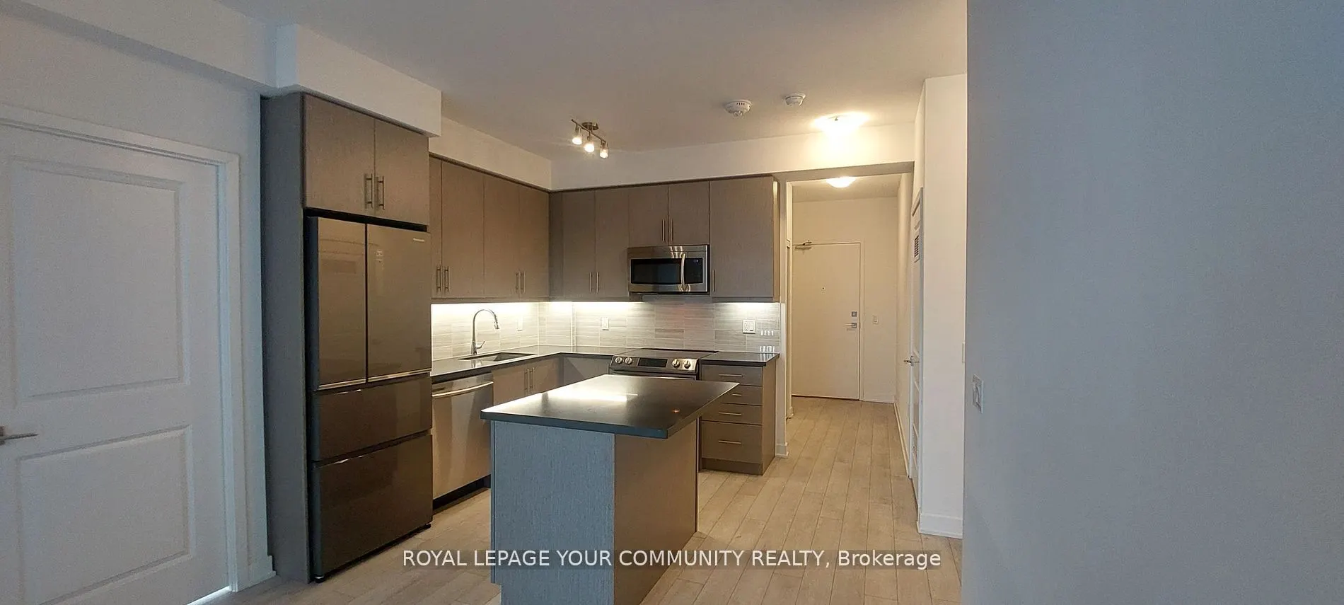75 Oneida Crescent, #1212