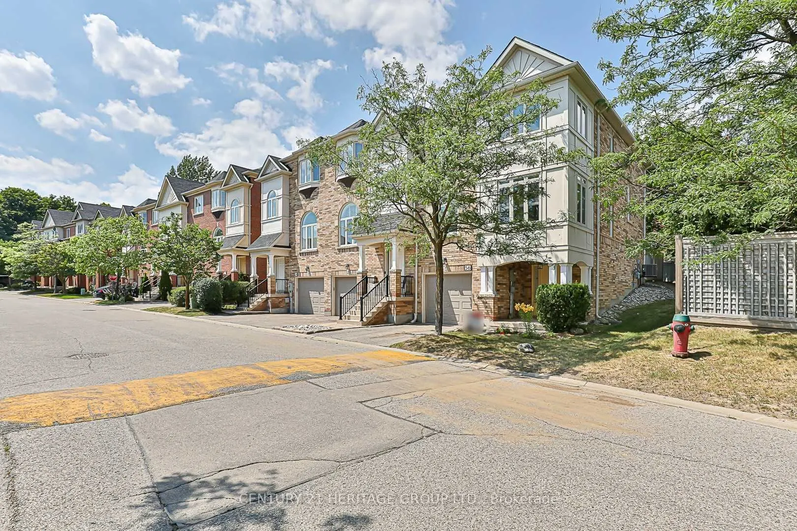 255 Shaftsbury Avenue, #56