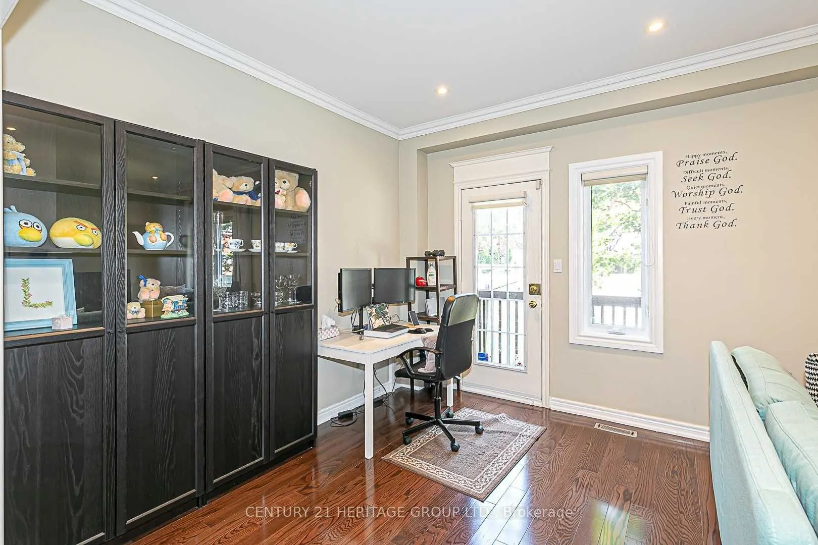 255 Shaftsbury Avenue, #56