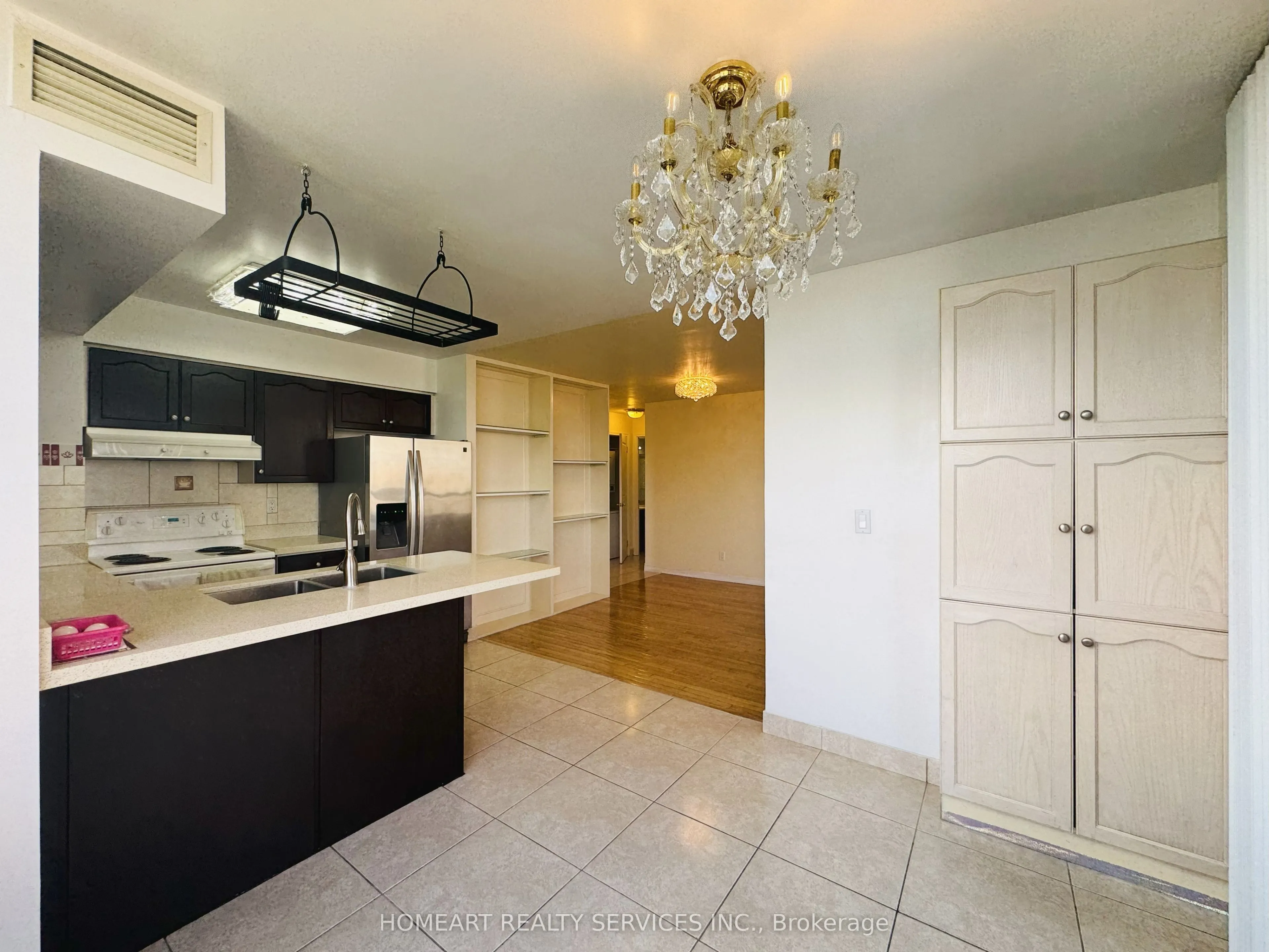 9 Northern Heights Drive, #604