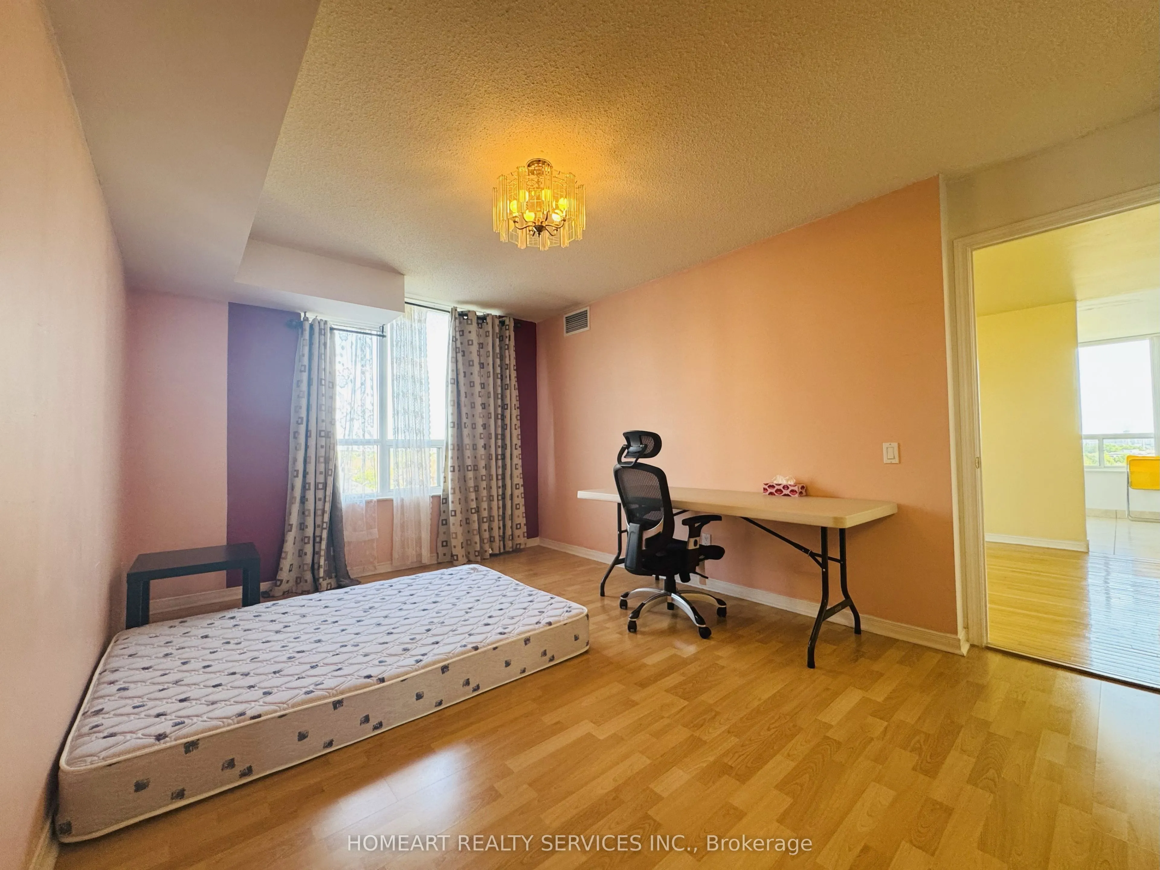 9 Northern Heights Drive, #604