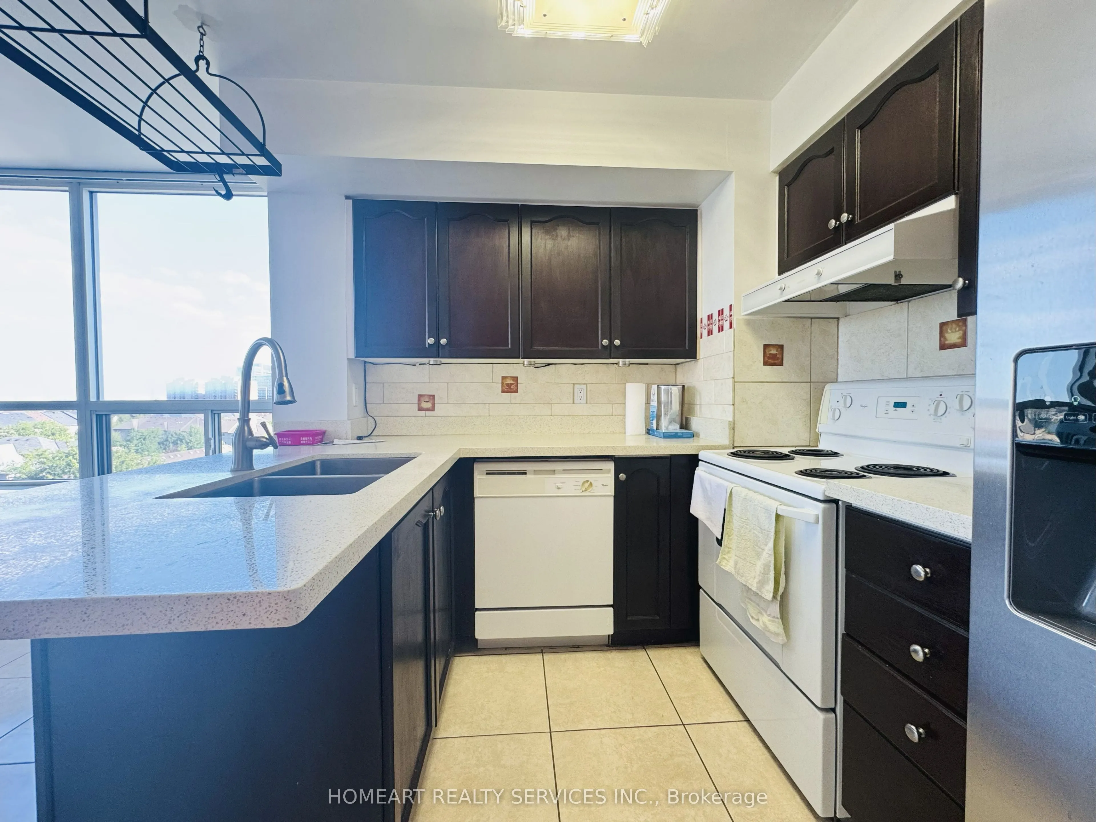 9 Northern Heights Drive, #604